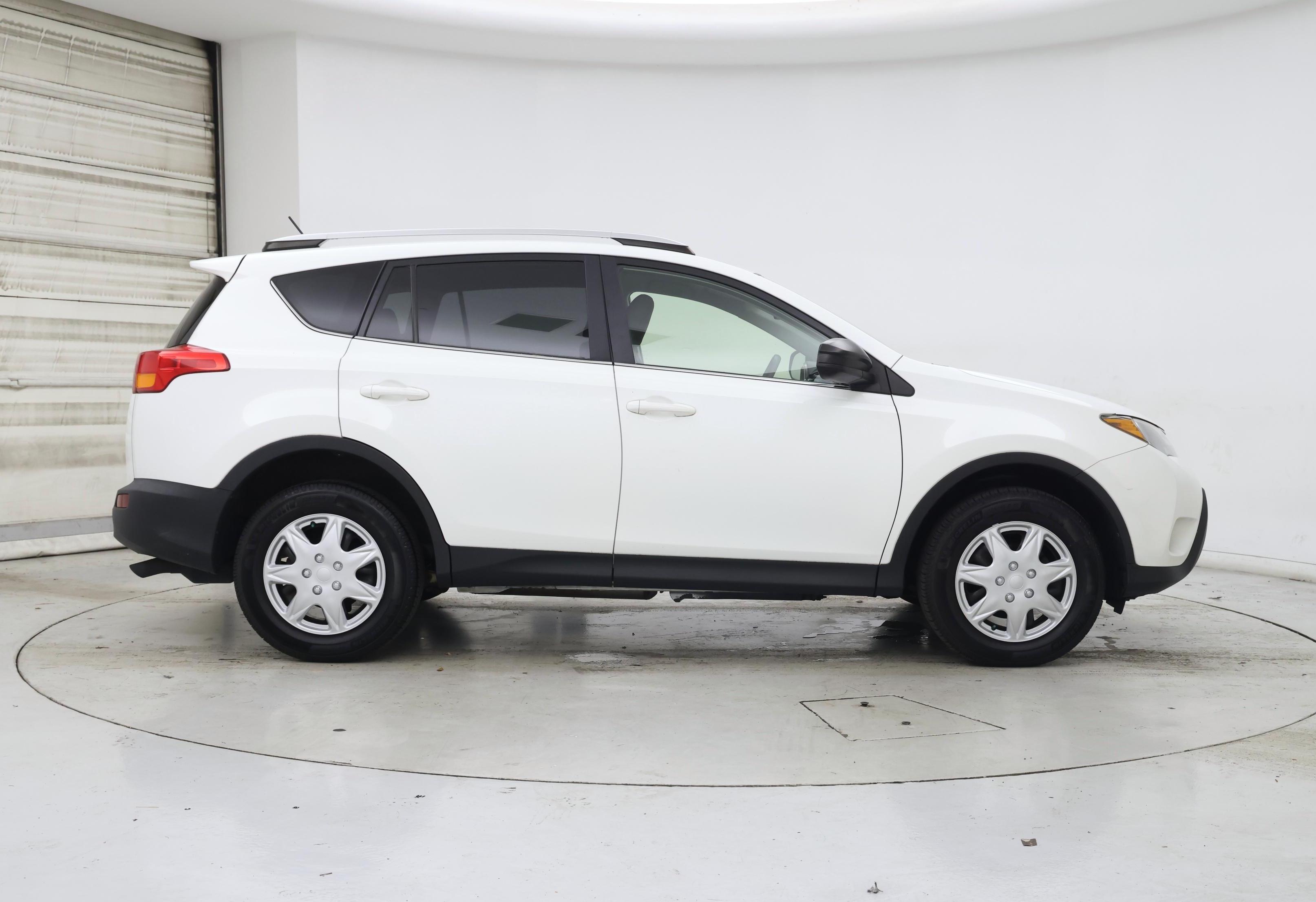 Thumbnail: 2015 Toyota RAV4 - 7