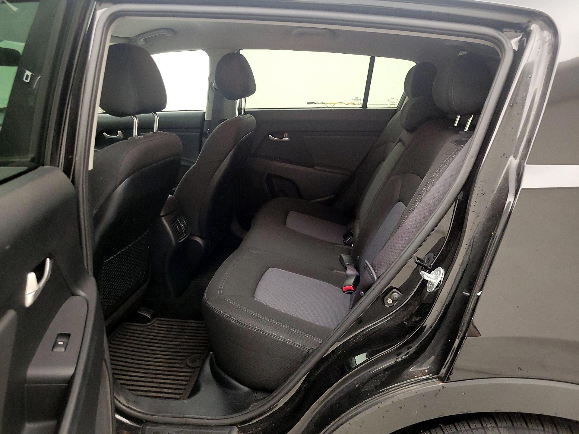 Thumbnail: 2014 Kia Sportage - 18