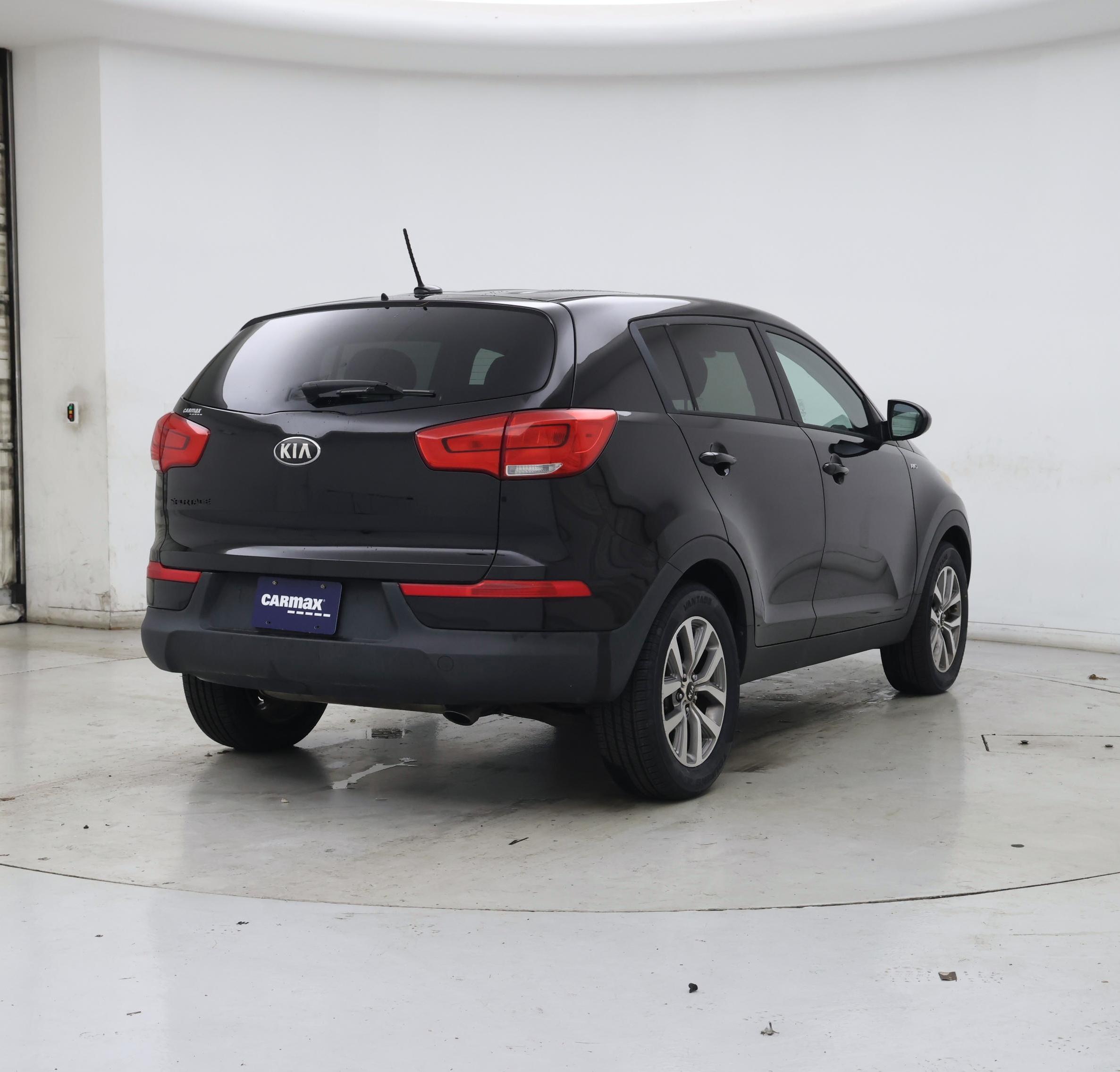 Thumbnail: 2014 Kia Sportage - 8