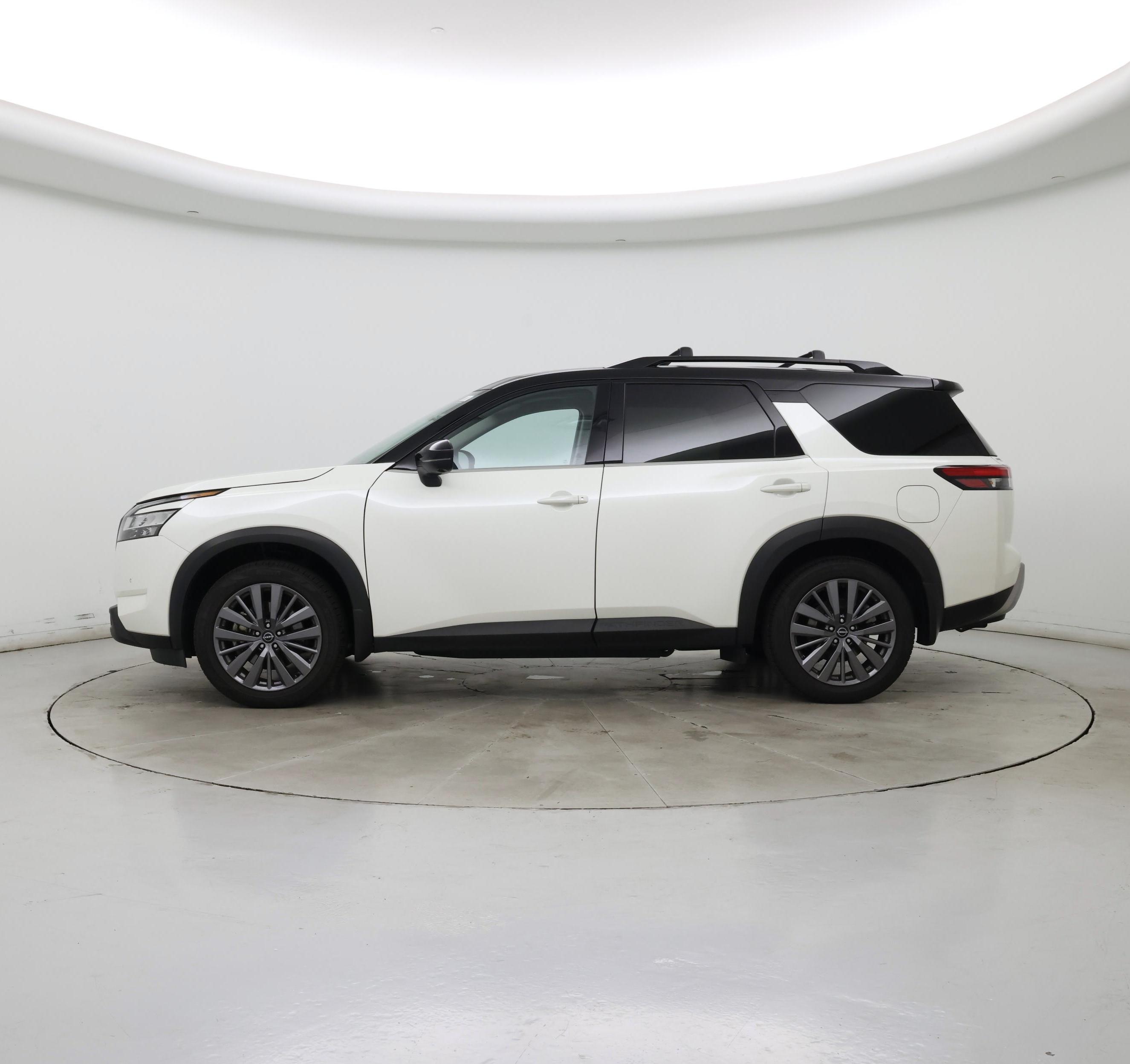 Thumbnail: 2024 Nissan Pathfinder - 3