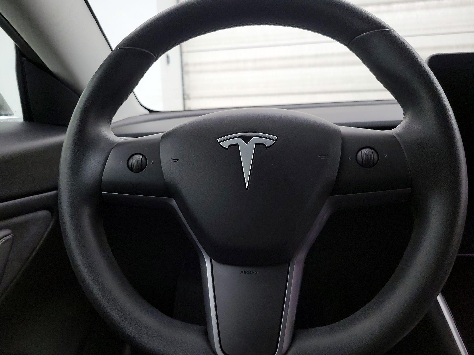 Thumbnail: 2020 Tesla Model 3 - 10