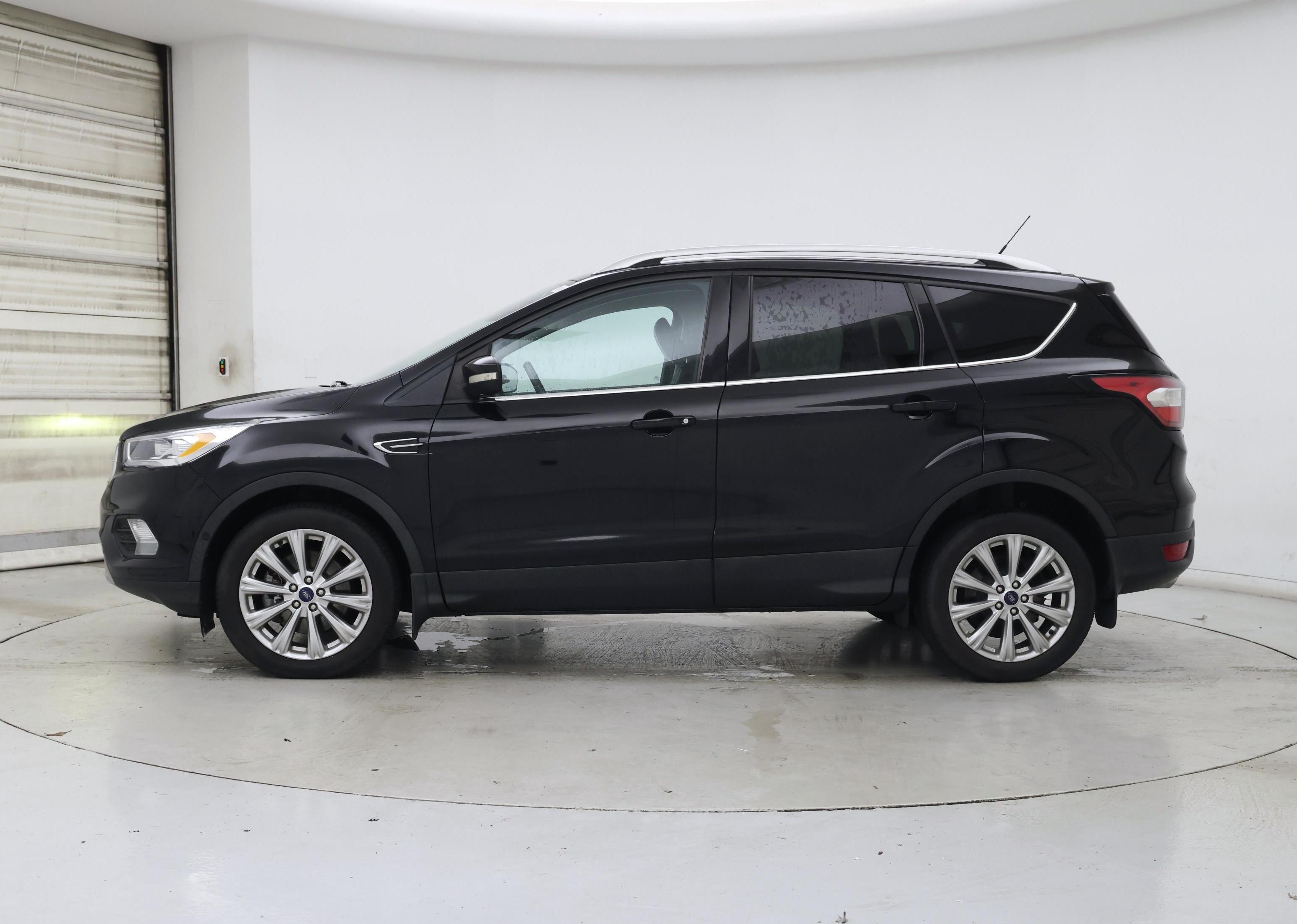 Thumbnail: 2018 Ford Escape - 3