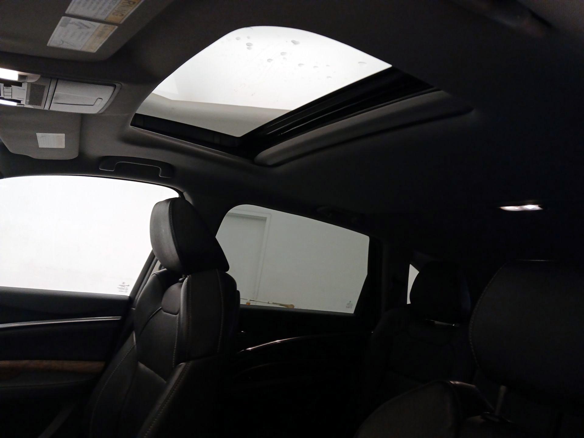 Thumbnail: 2019 Acura MDX - 19