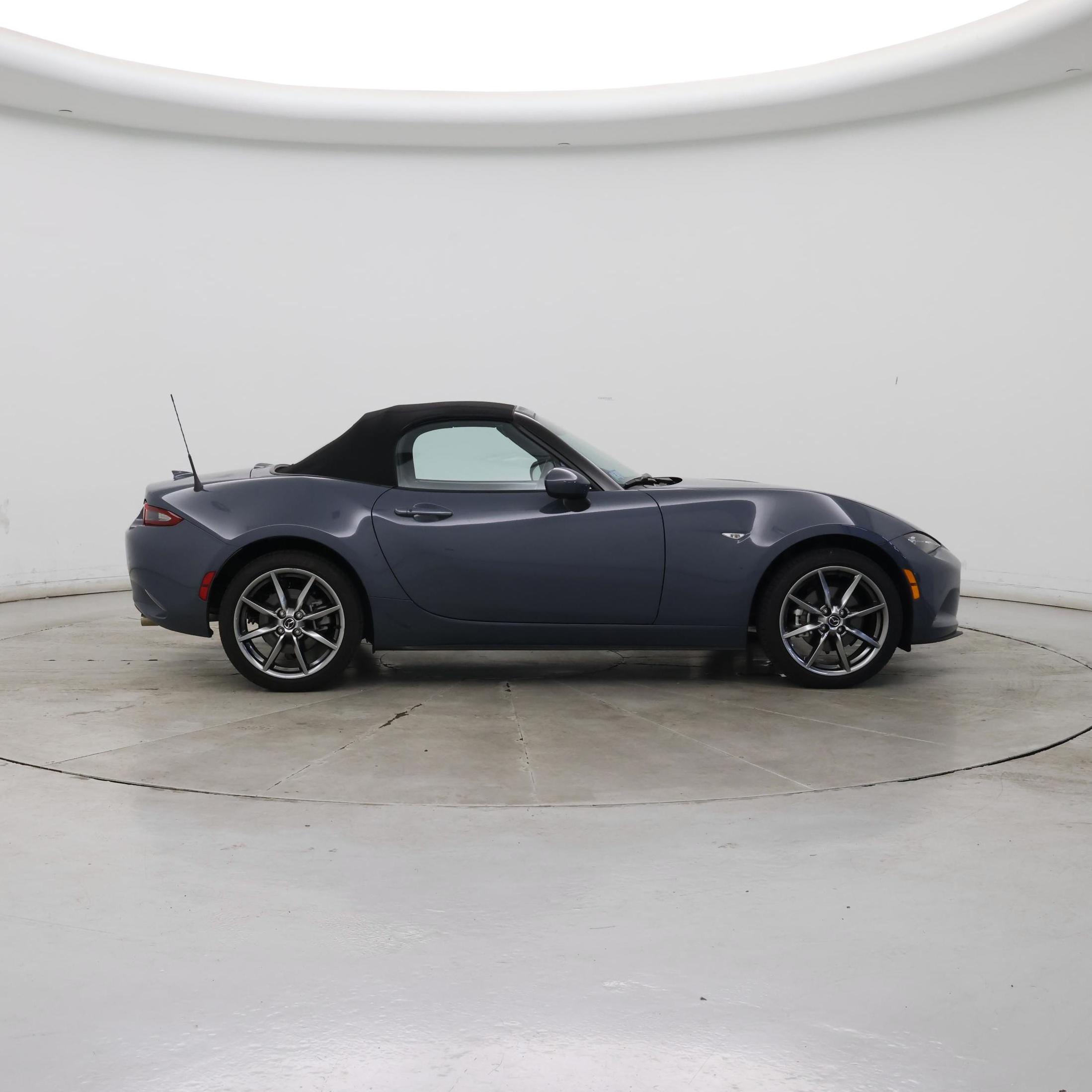 Thumbnail: 2022 Mazda MX-5 Miata - 7