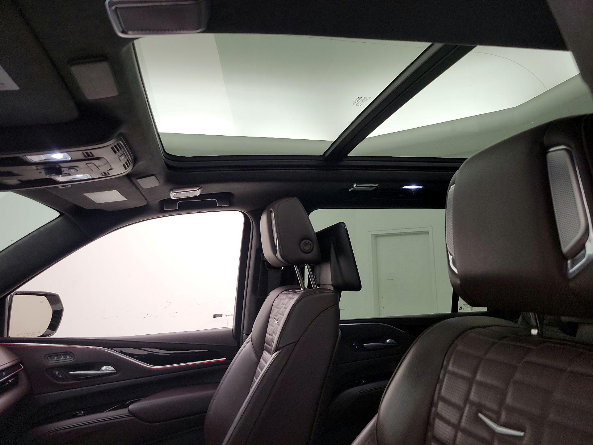 Thumbnail: 2022 Cadillac Escalade - 19