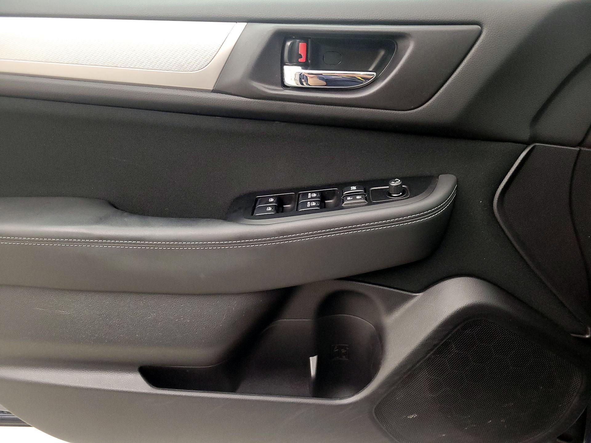Thumbnail: 2016 Subaru Outback - 12