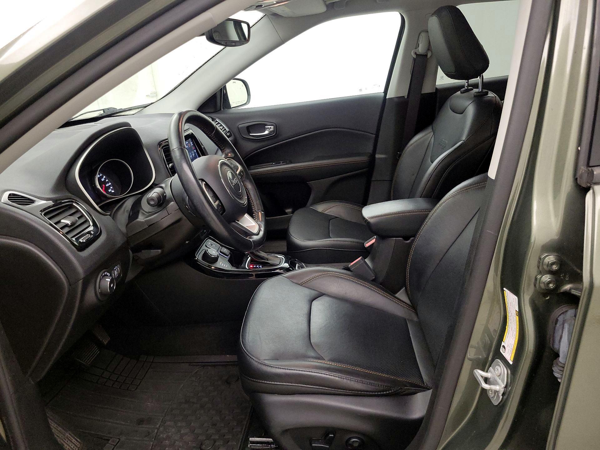 Thumbnail: 2020 Jeep Compass - 11