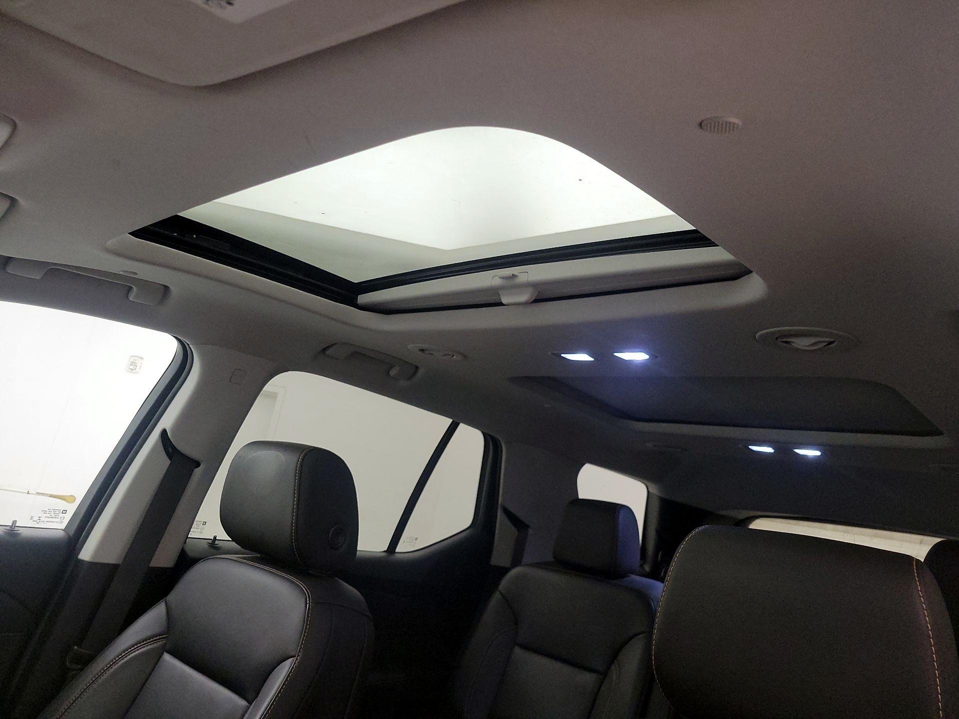 Thumbnail: 2020 Chevrolet Traverse - 19