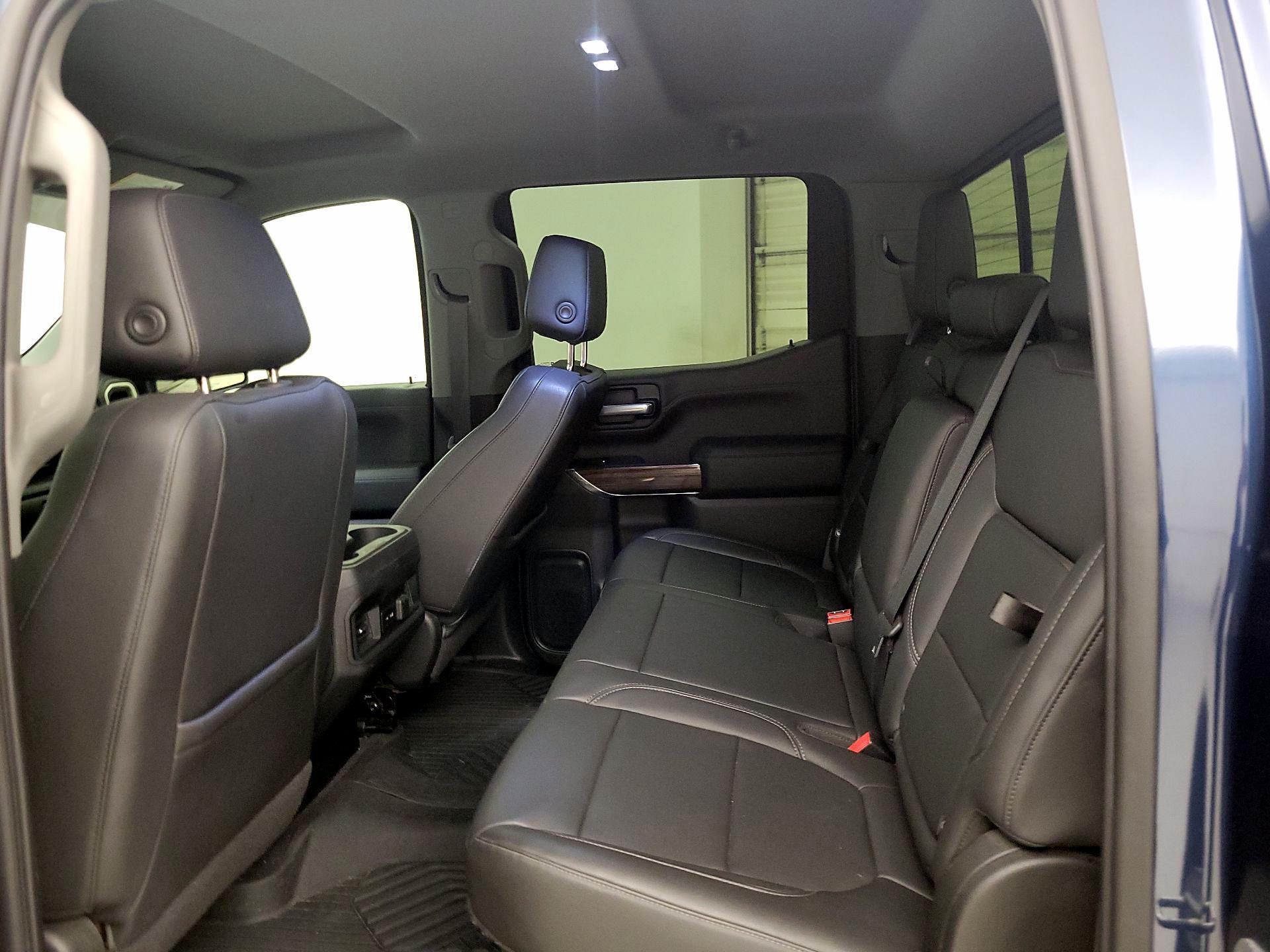 Thumbnail: 2020 Chevrolet Silverado 1500 - 19