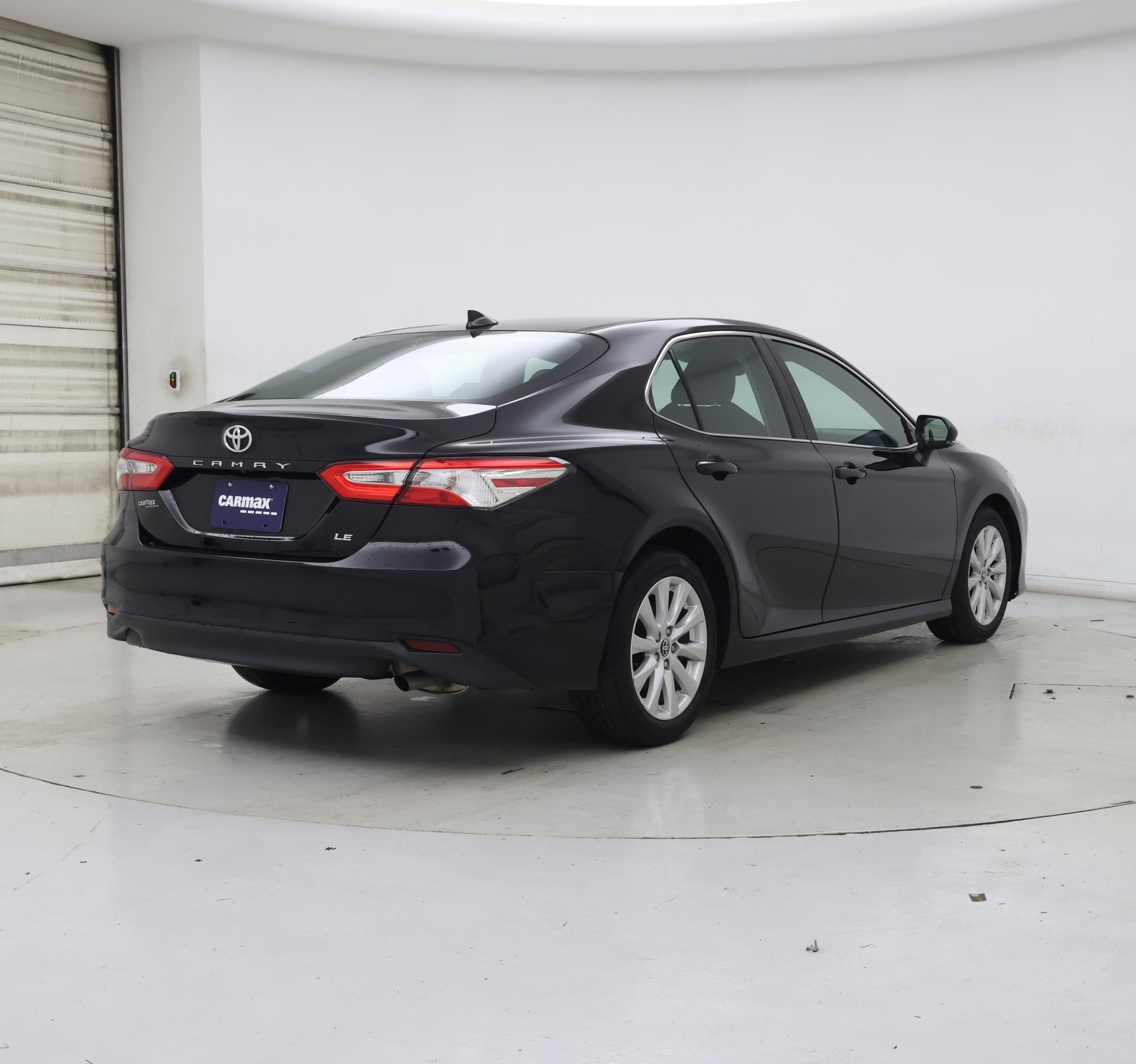 Thumbnail: 2020 Toyota Camry - 8