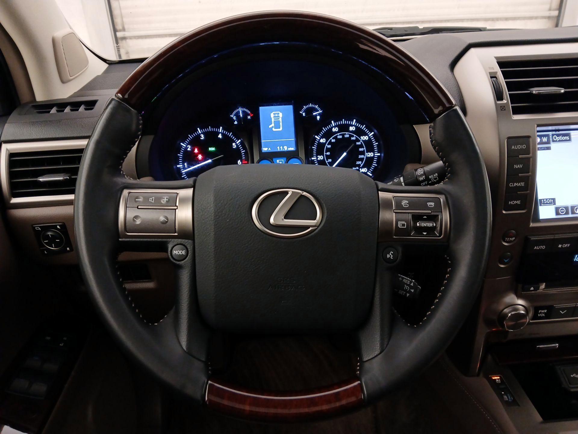 Thumbnail: 2014 Lexus GX - 10