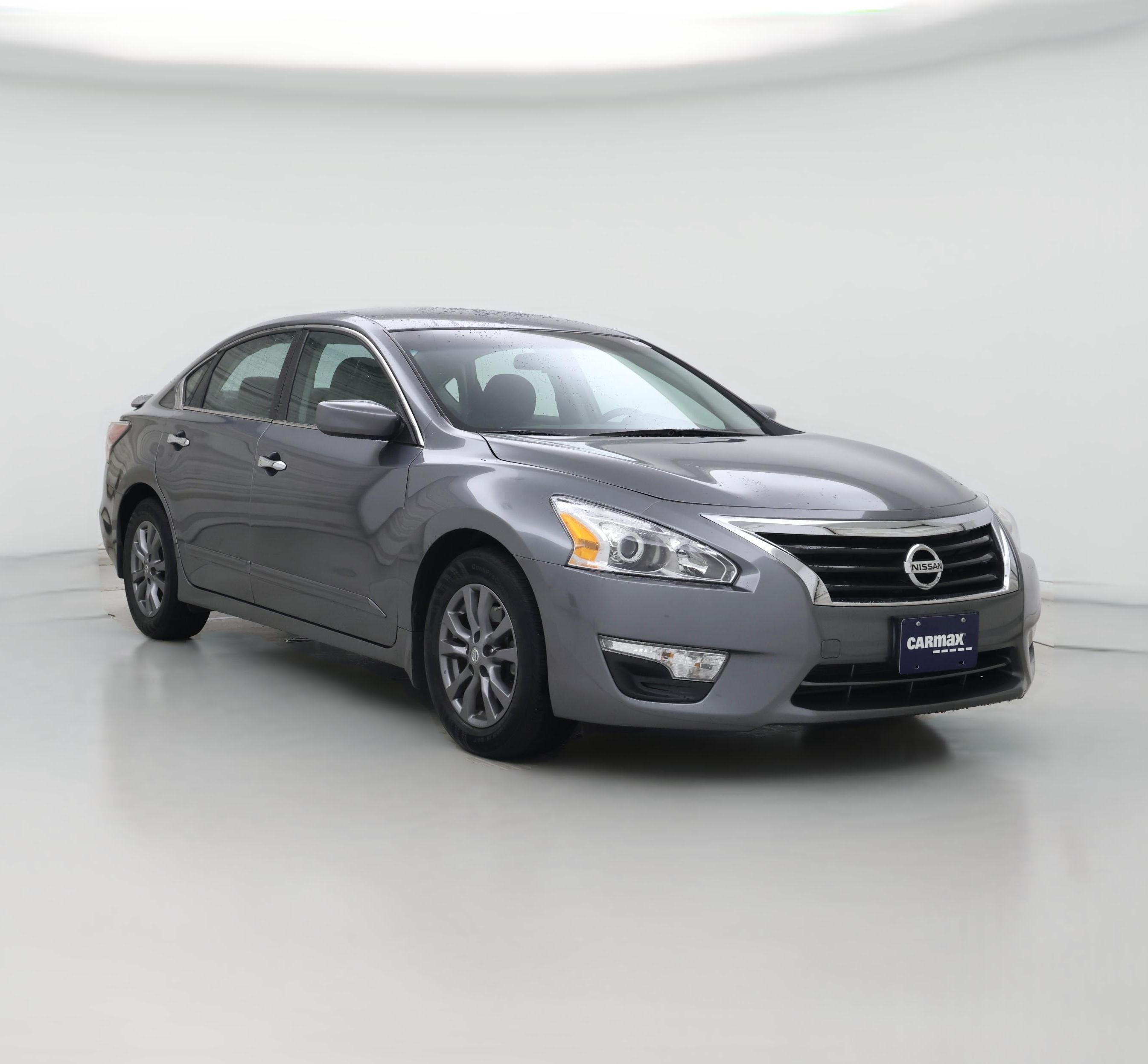 Thumbnail: 2015 Nissan Altima - 1