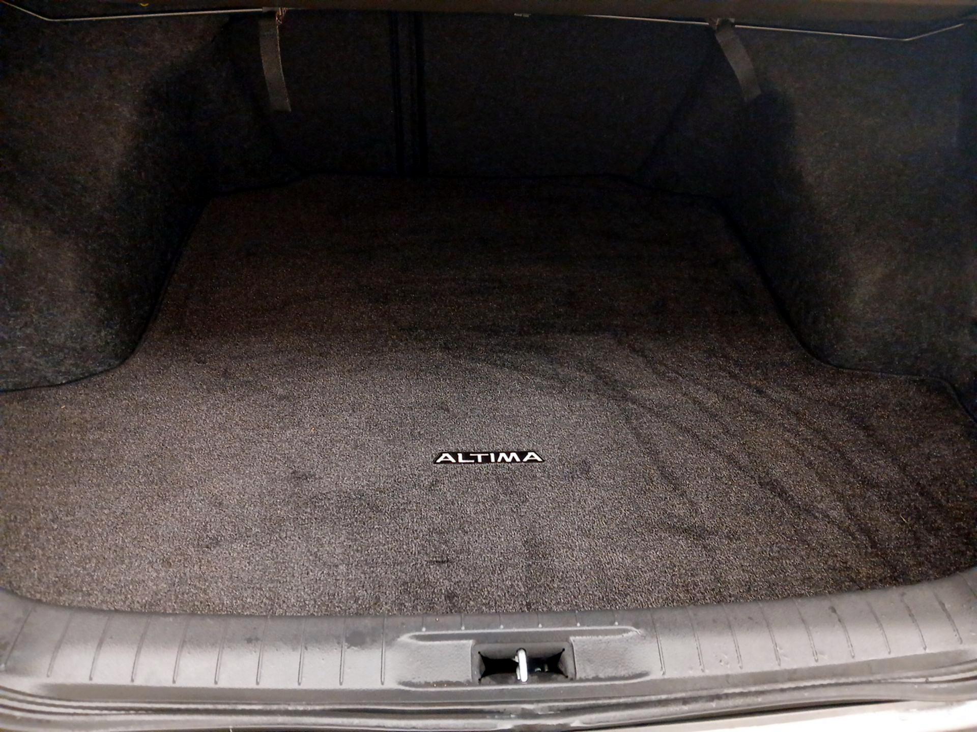 Thumbnail: 2015 Nissan Altima - 20
