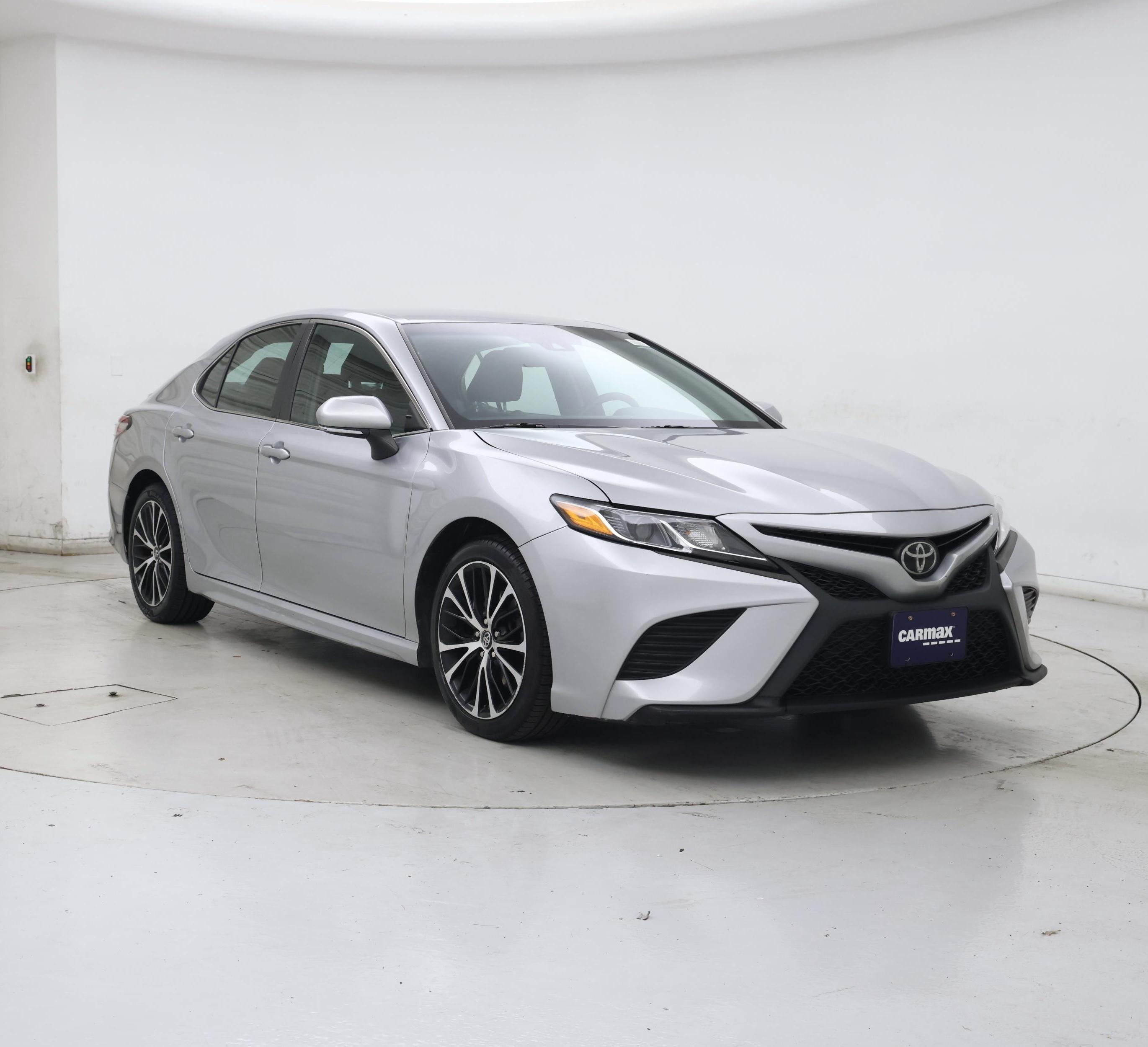 Thumbnail: 2018 Toyota Camry - 1