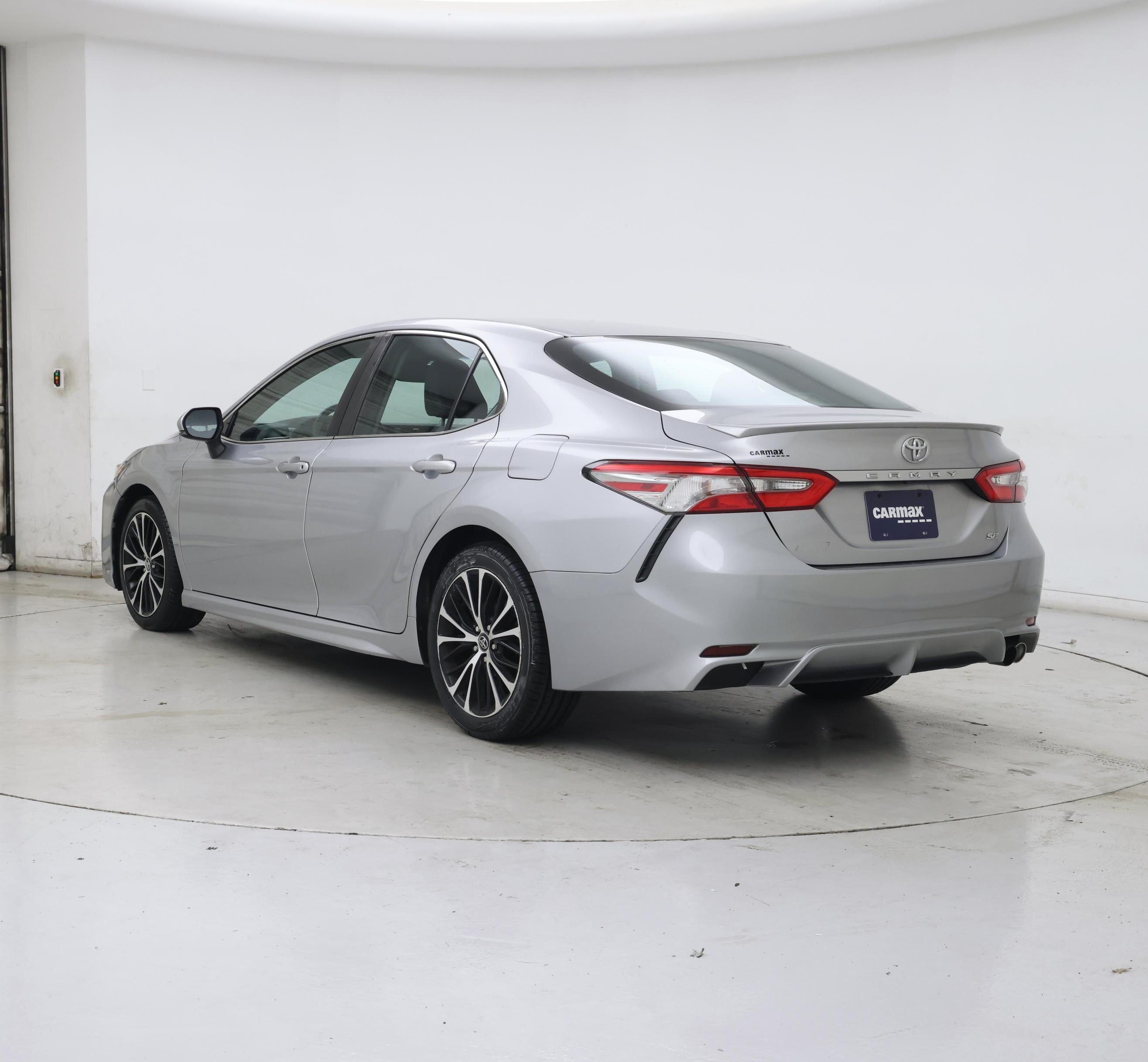 Thumbnail: 2018 Toyota Camry - 2