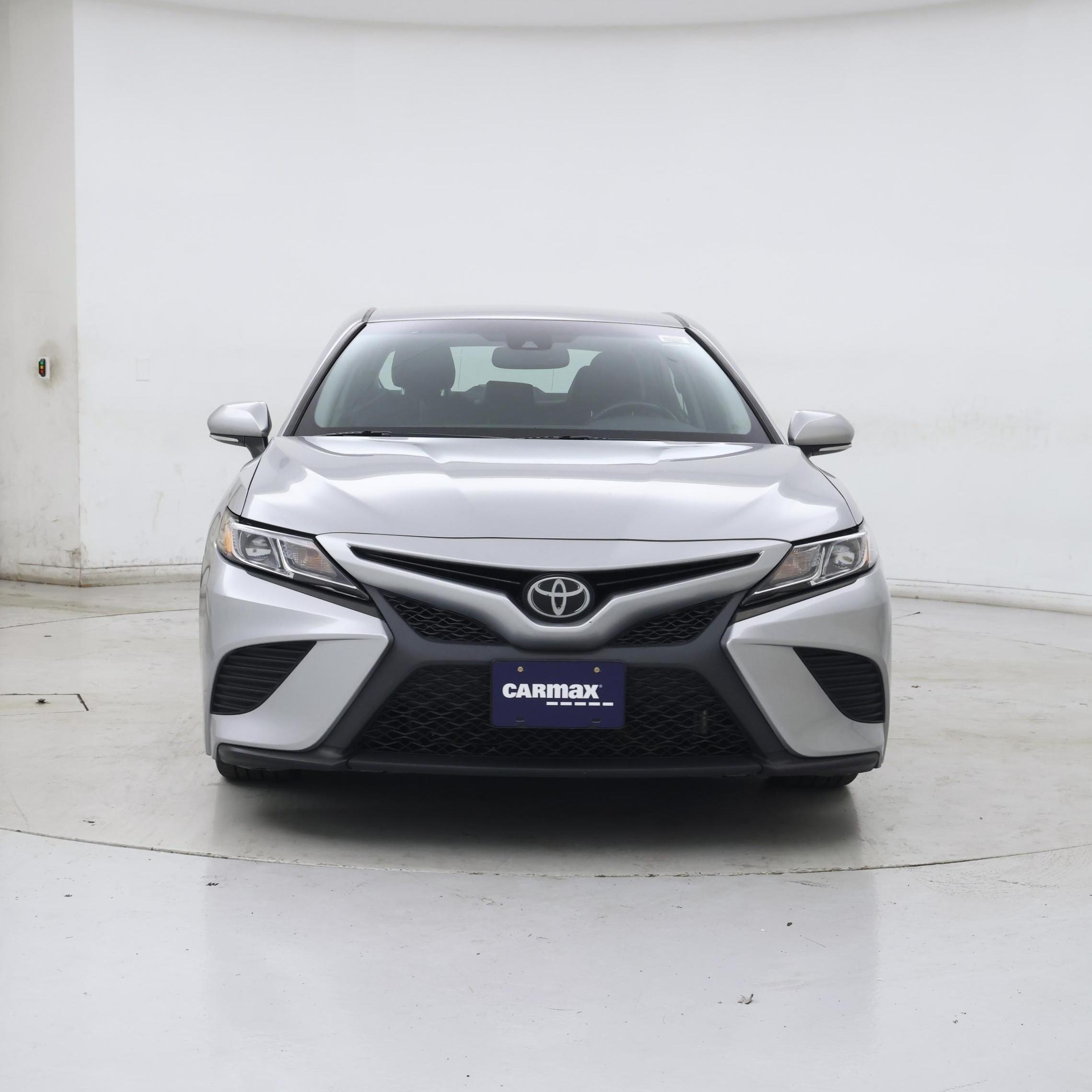 Thumbnail: 2018 Toyota Camry - 5