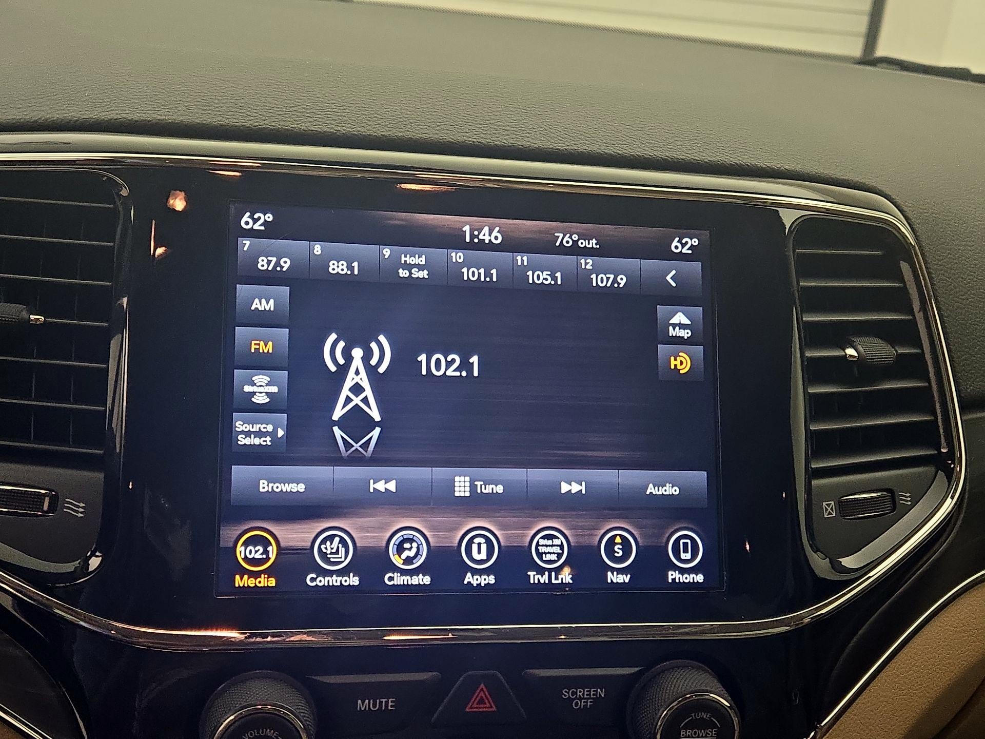 Thumbnail: 2020 Jeep Grand Cherokee - 15