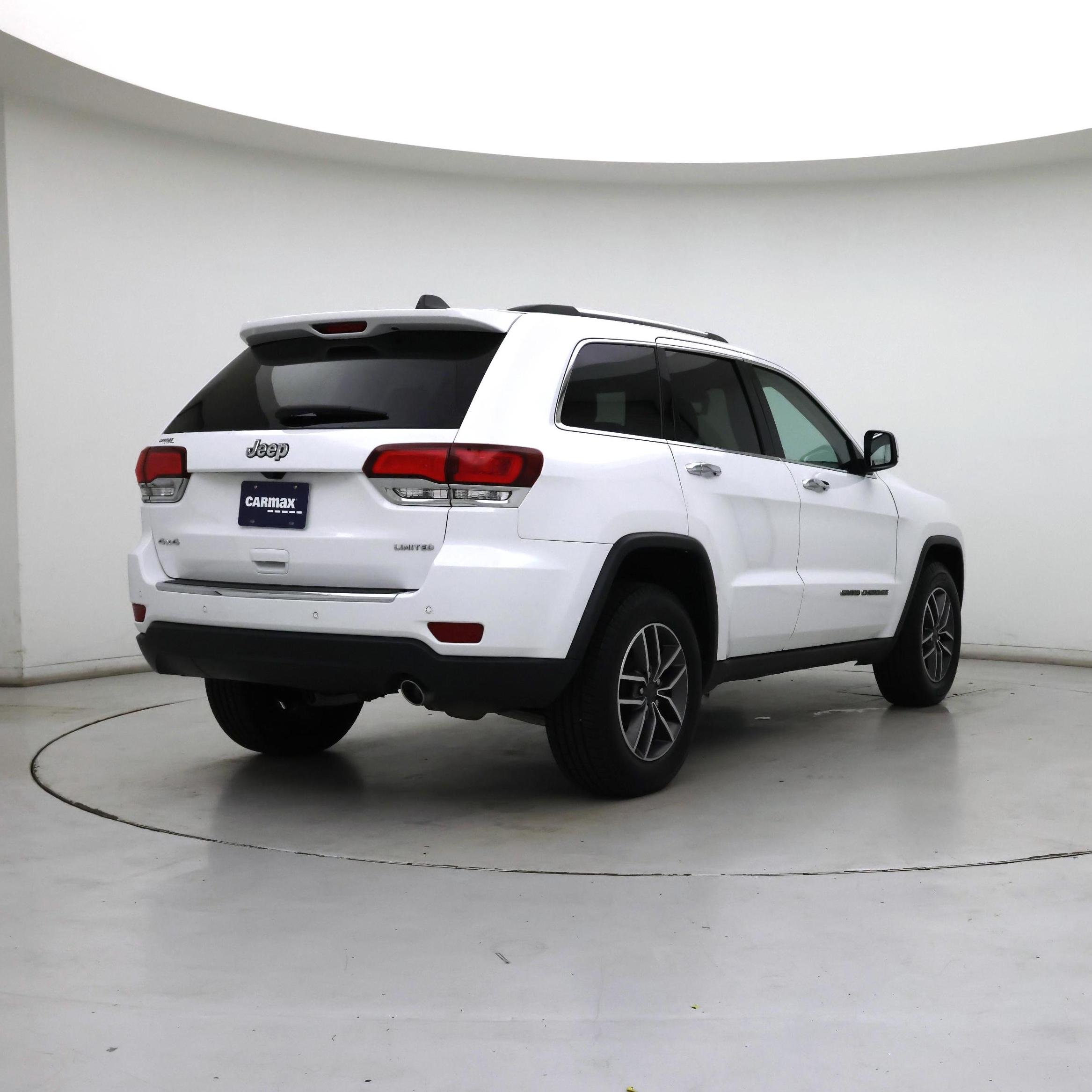 Thumbnail: 2020 Jeep Grand Cherokee - 8