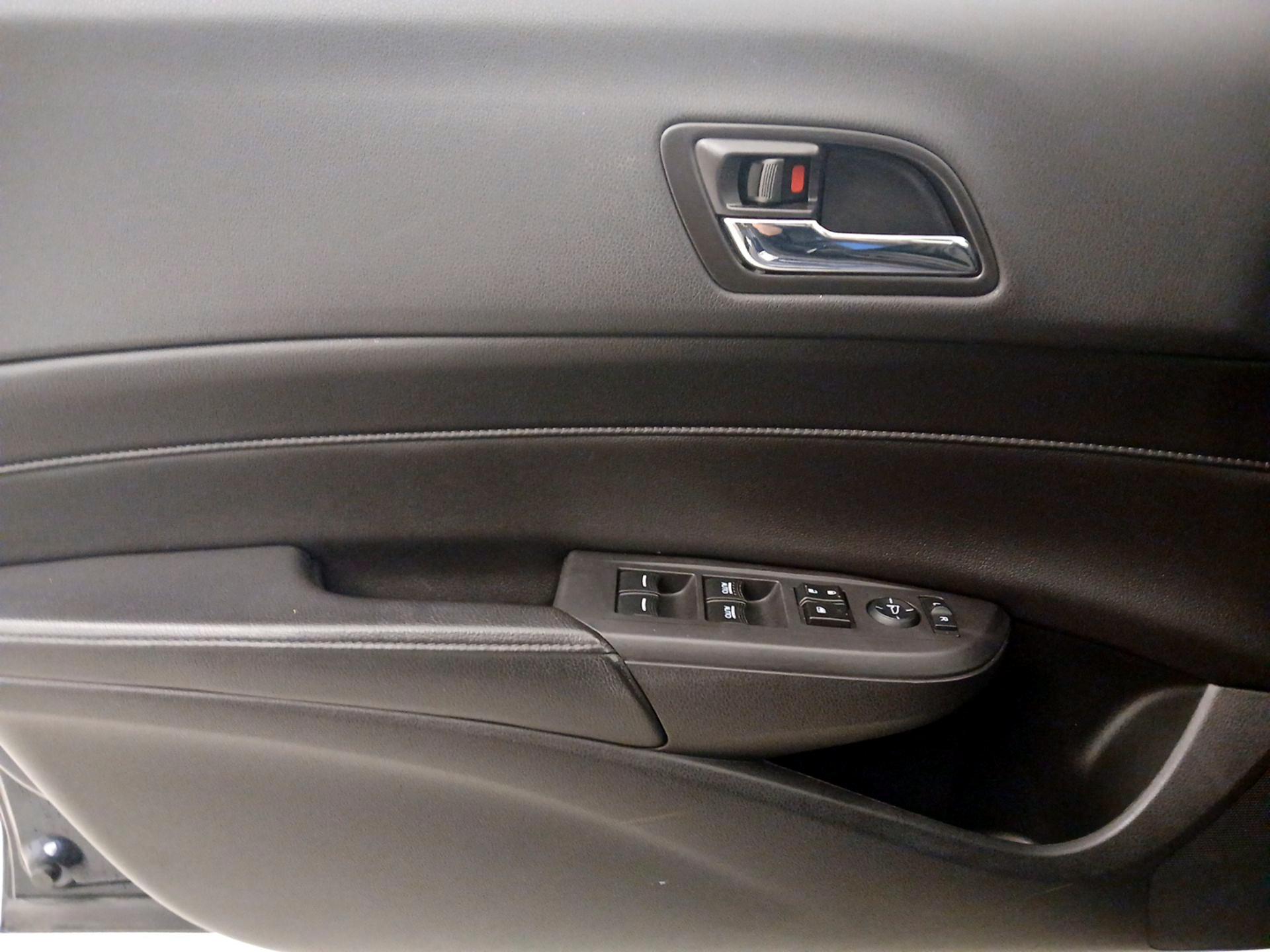 Thumbnail: 2015 Acura ILX - 12
