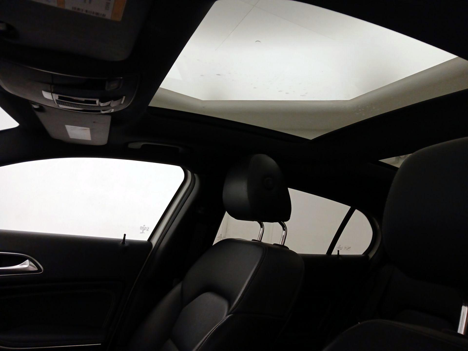 Thumbnail: 2016 Mercedes-Benz GLA - 17
