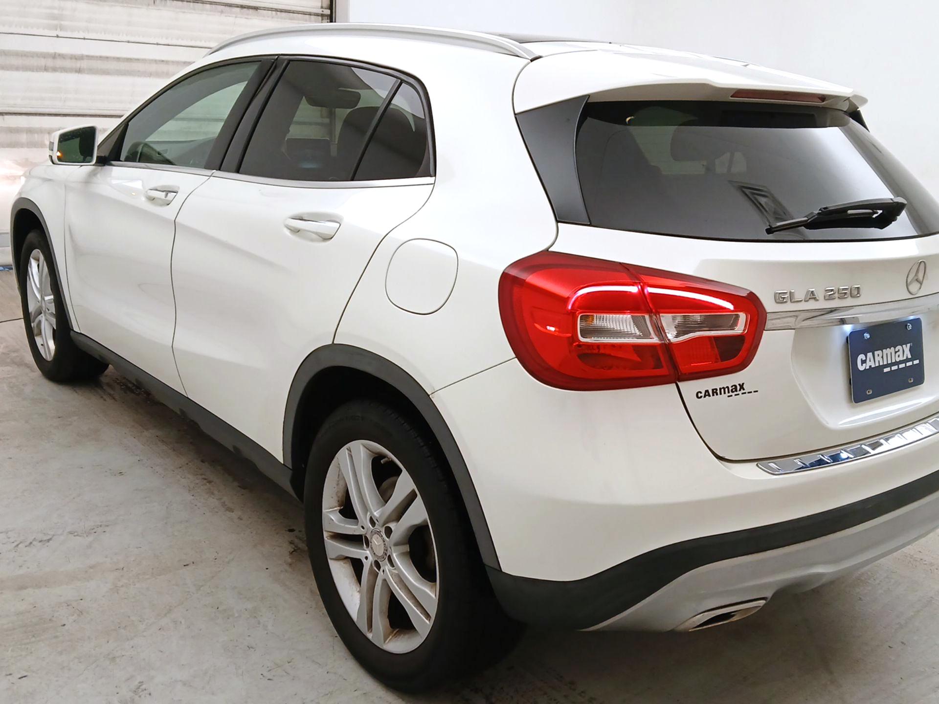 Thumbnail: 2016 Mercedes-Benz GLA - 7