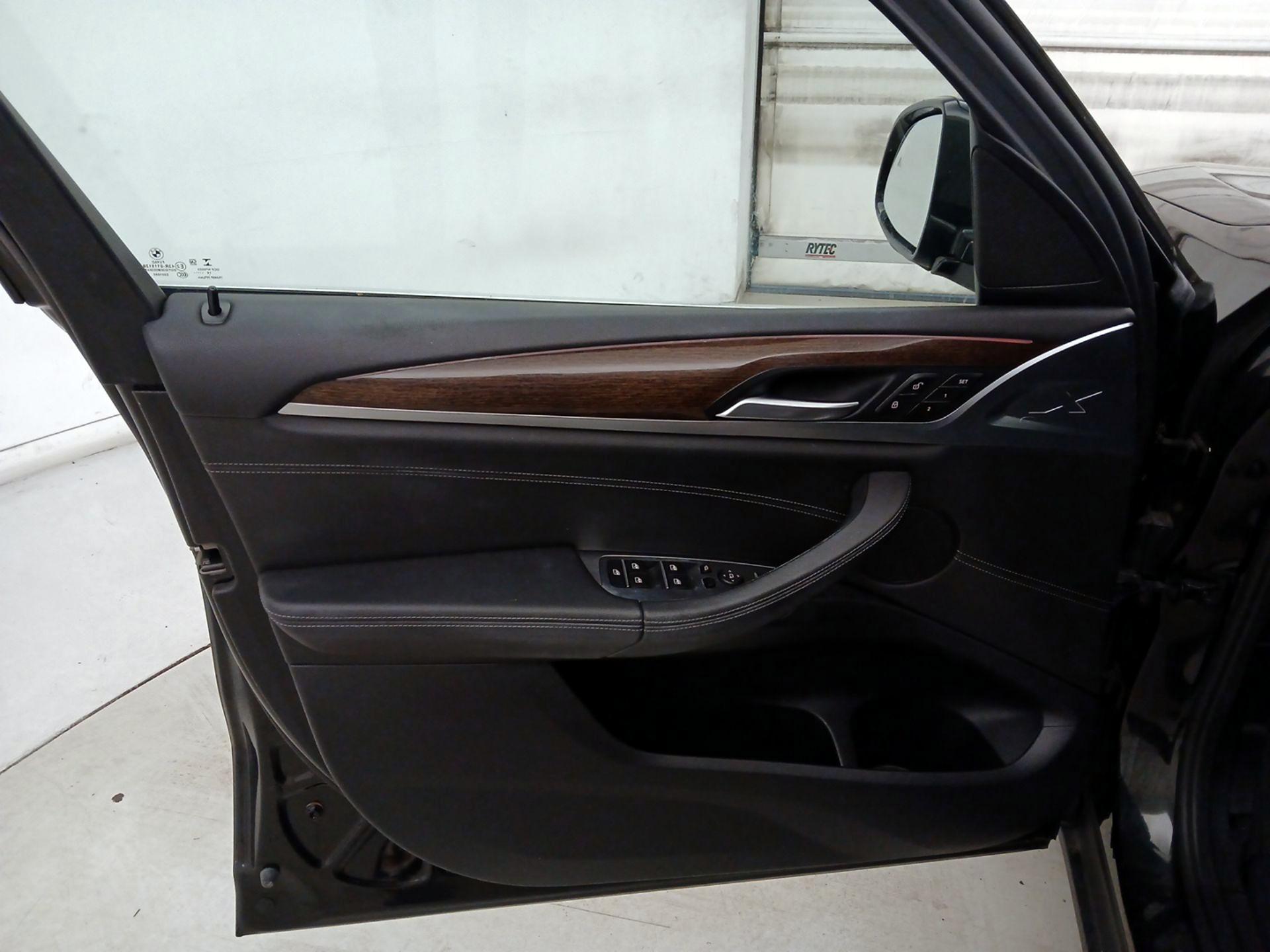 Thumbnail: 2019 BMW X3 - 10