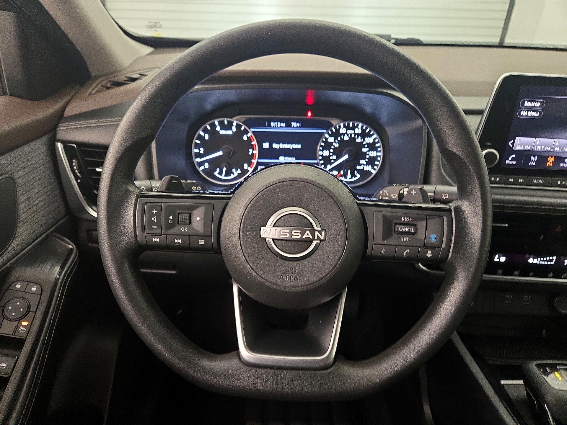 Thumbnail: 2023 Nissan Rogue - 10