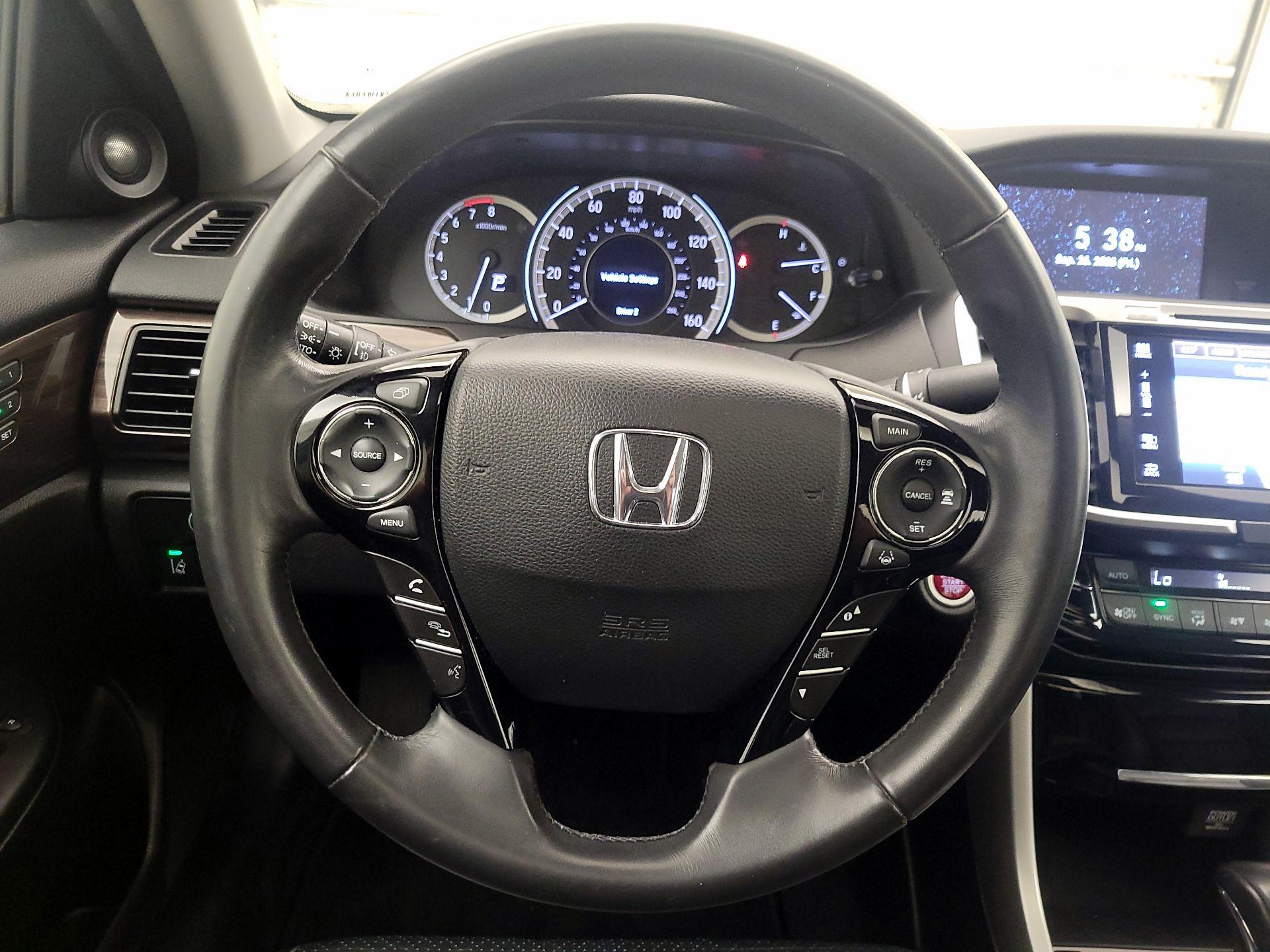 Thumbnail: 2017 Honda Accord - 10