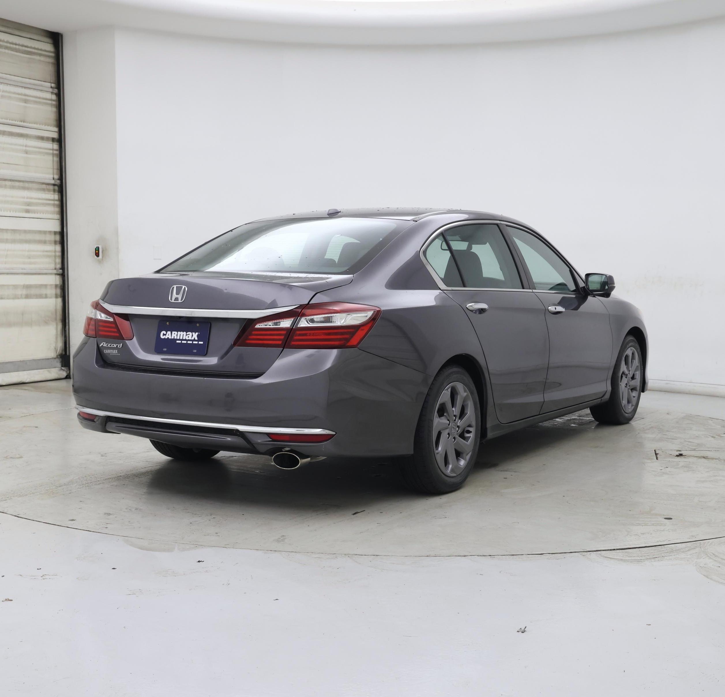Thumbnail: 2017 Honda Accord - 8