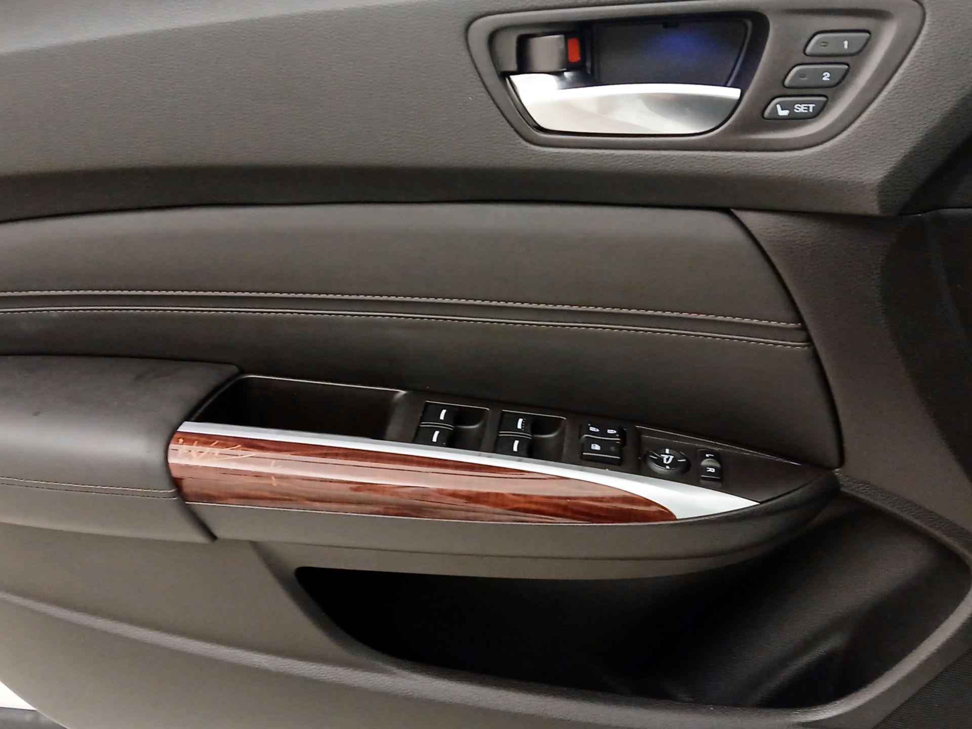 Thumbnail: 2015 Acura TLX - 12
