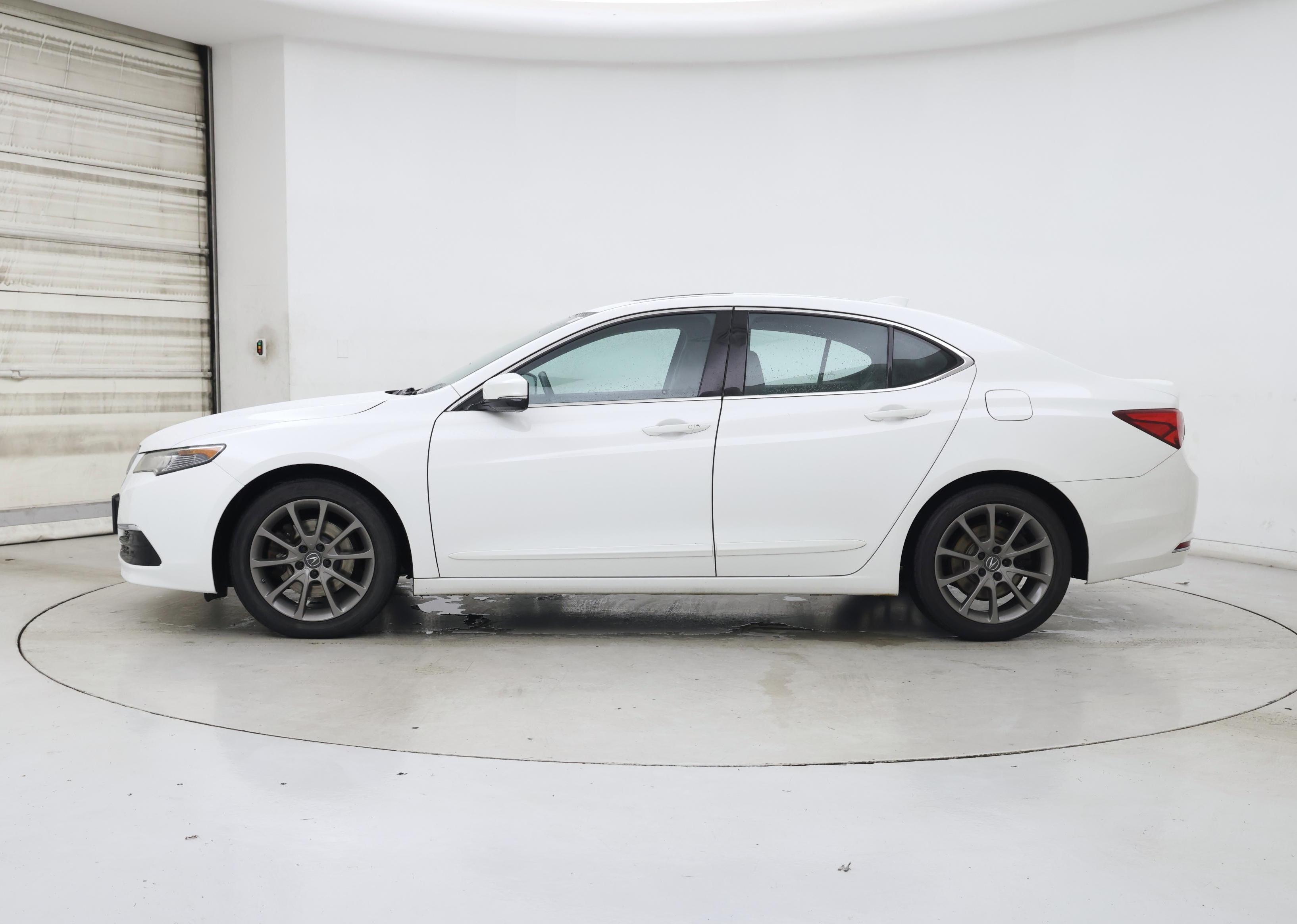 Thumbnail: 2015 Acura TLX - 3