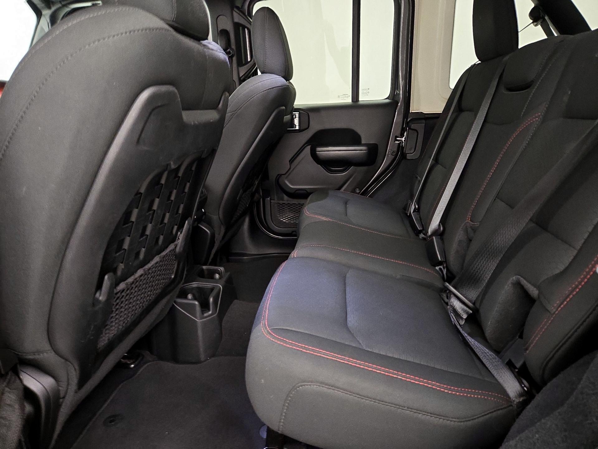 Thumbnail: 2021 Jeep Wrangler - 18