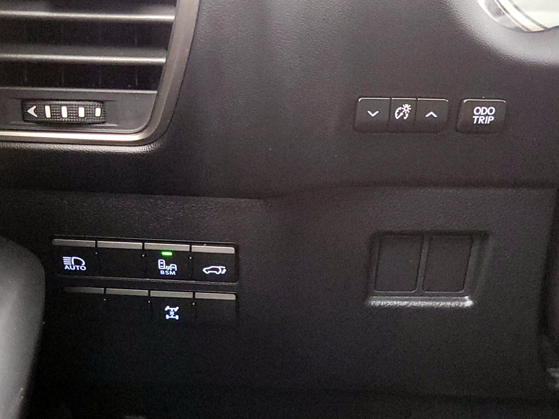 Thumbnail: 2018 Lexus NX - 13