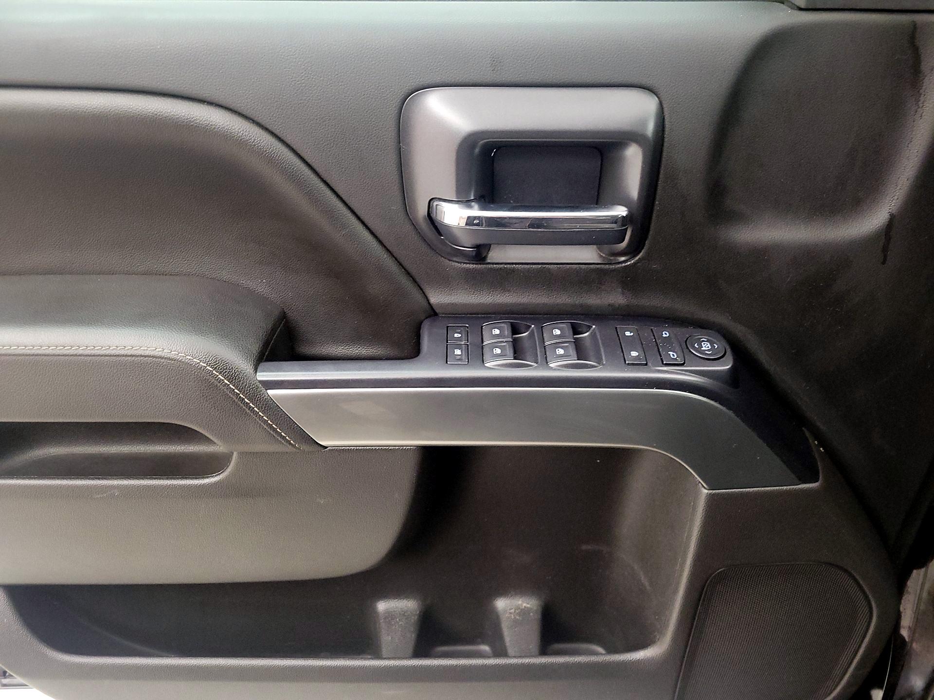 Thumbnail: 2015 Chevrolet Silverado 1500 - 12