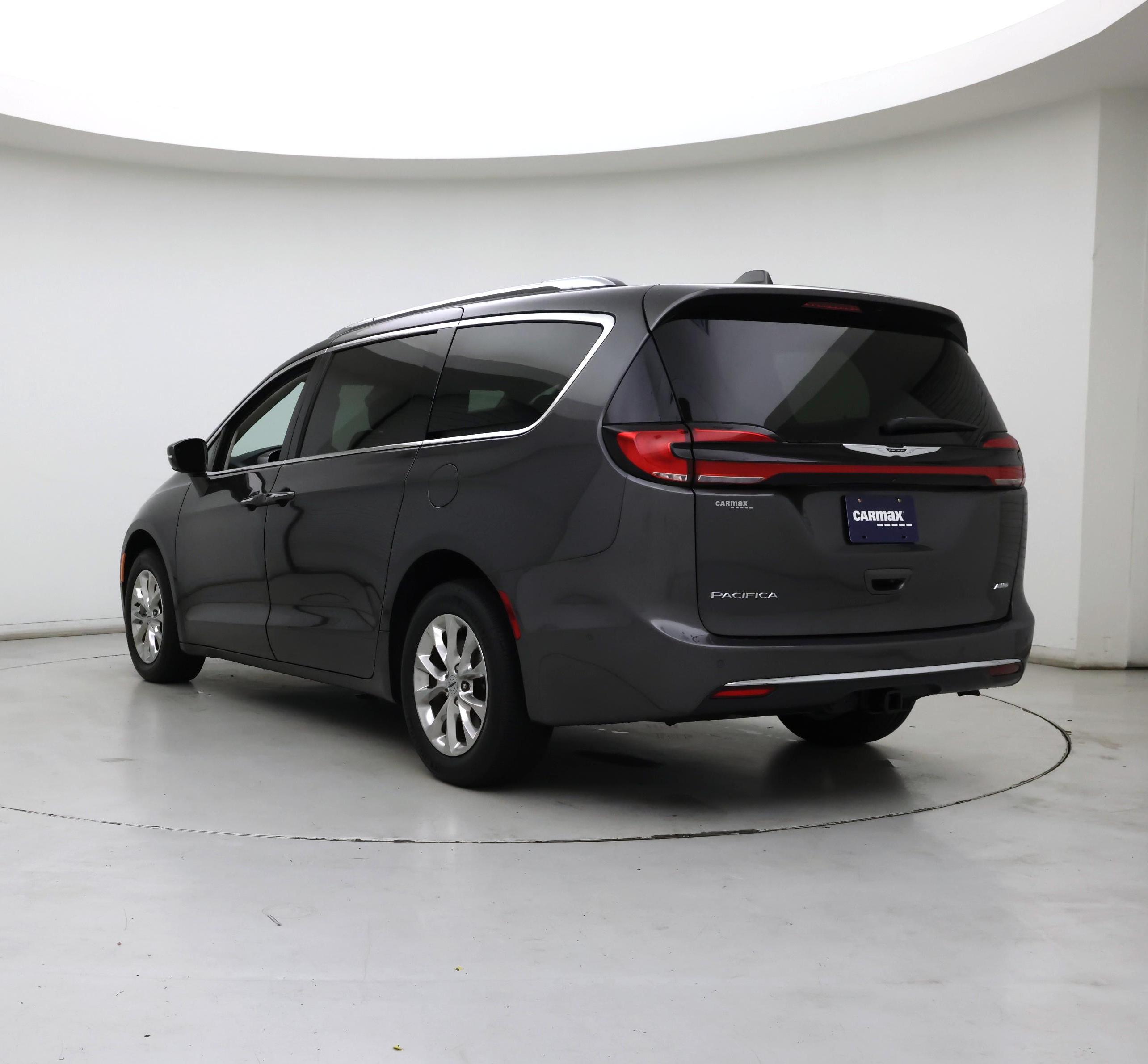 Thumbnail: 2021 Chrysler Pacifica - 2