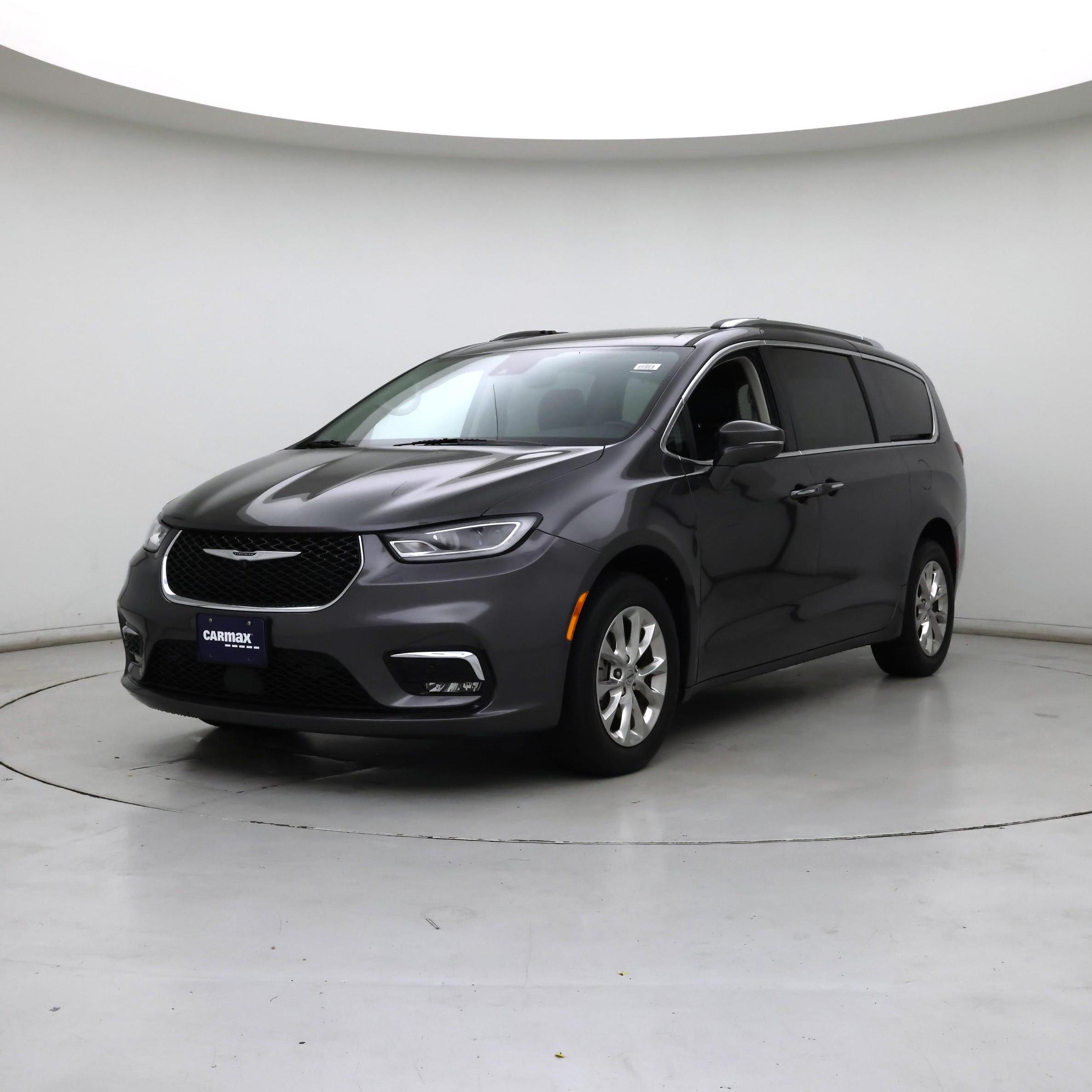 Thumbnail: 2021 Chrysler Pacifica - 4