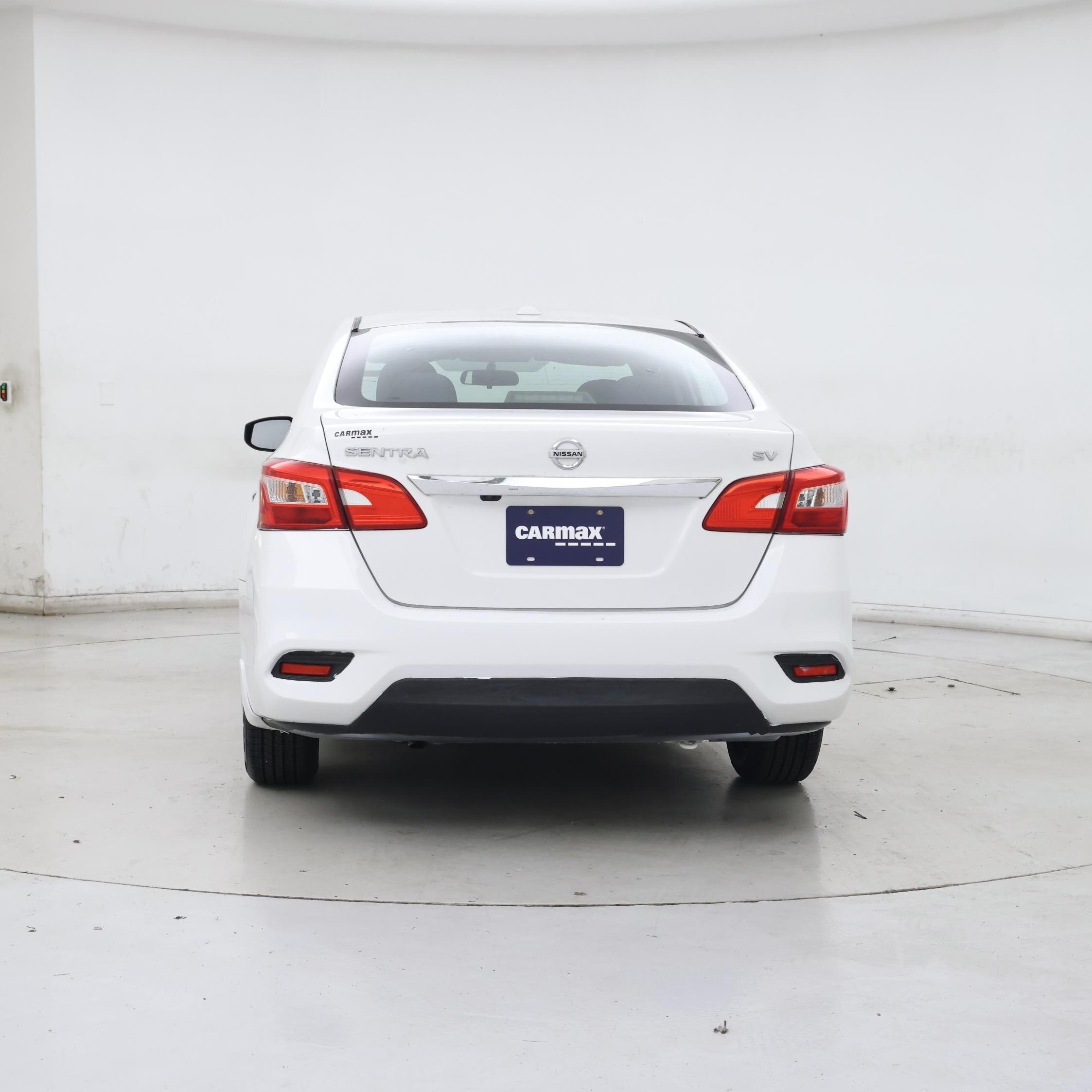 Thumbnail: 2016 Nissan Sentra - 6