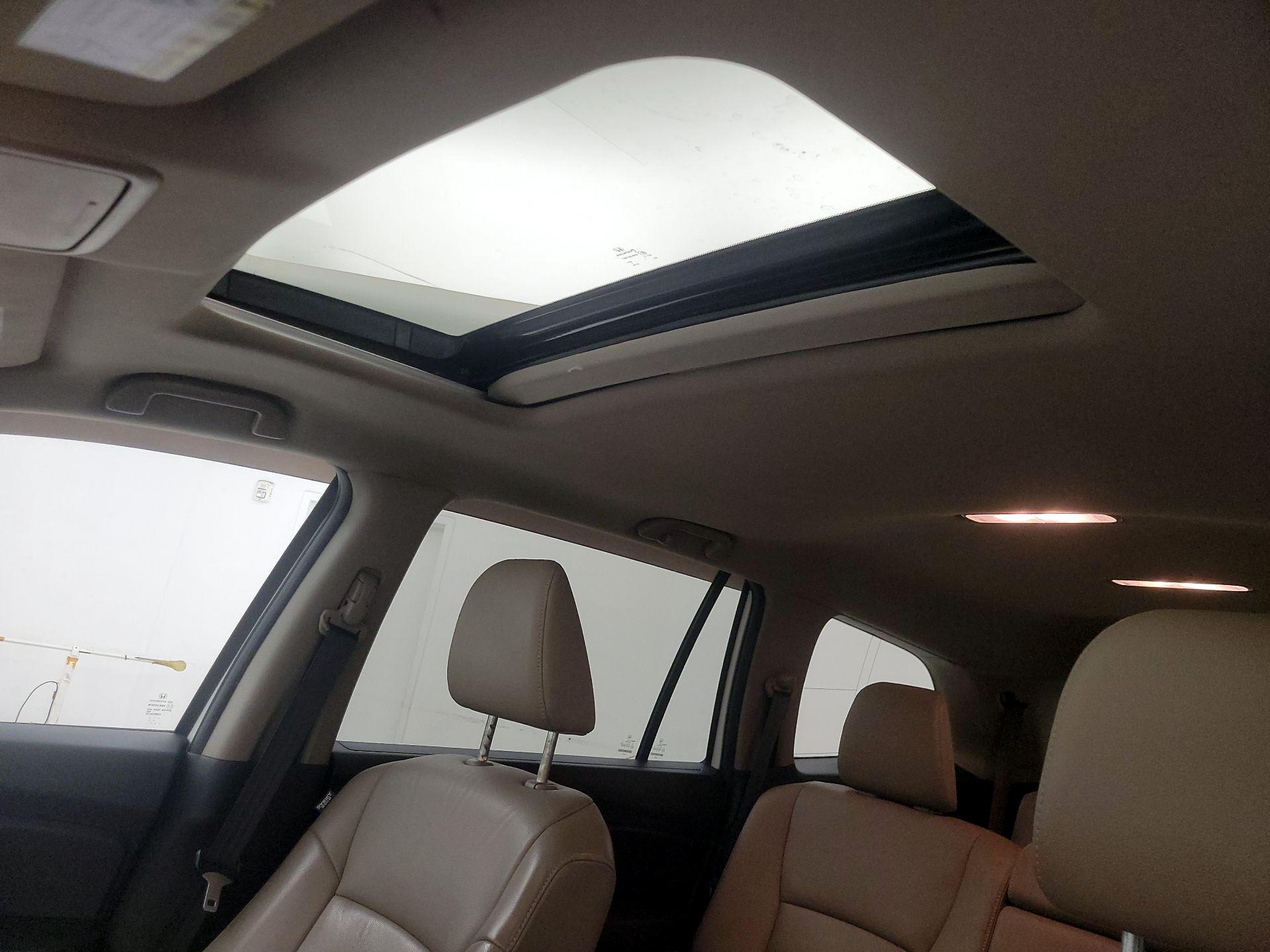 Thumbnail: 2016 Honda Pilot - 19