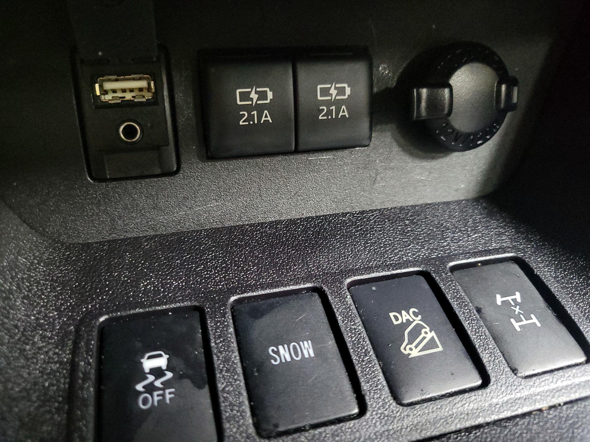 Thumbnail: 2018 Toyota Highlander - 19