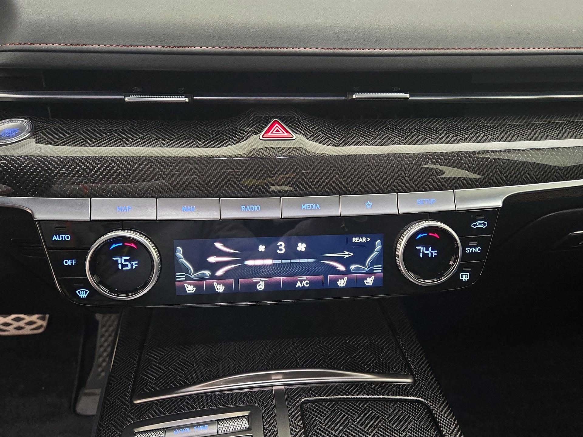 Thumbnail: 2023 Genesis G80 - 17