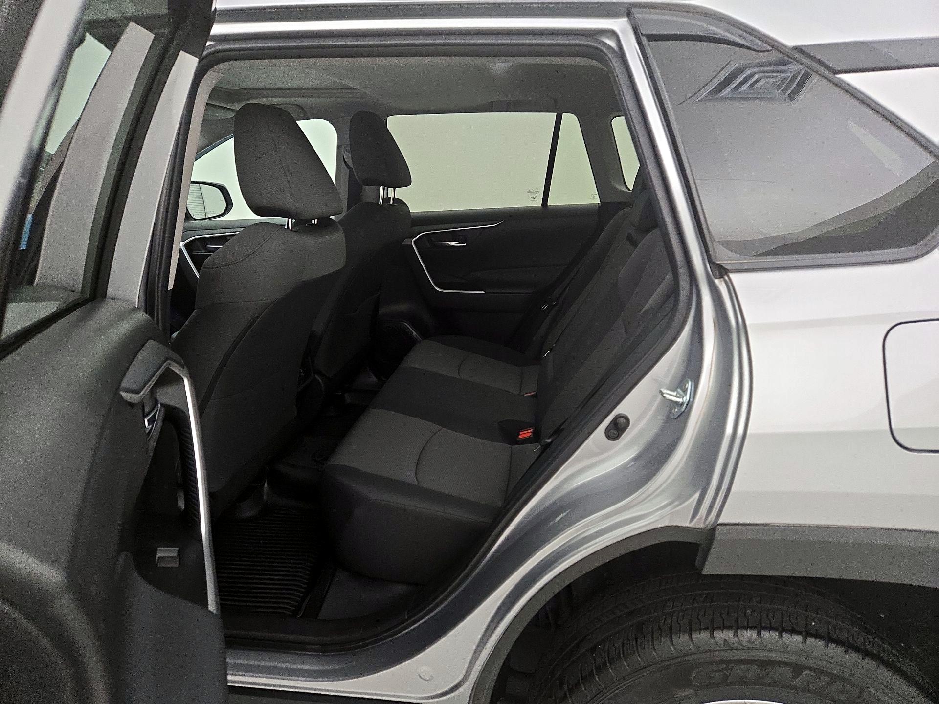 Thumbnail: 2023 Toyota RAV4 - 18