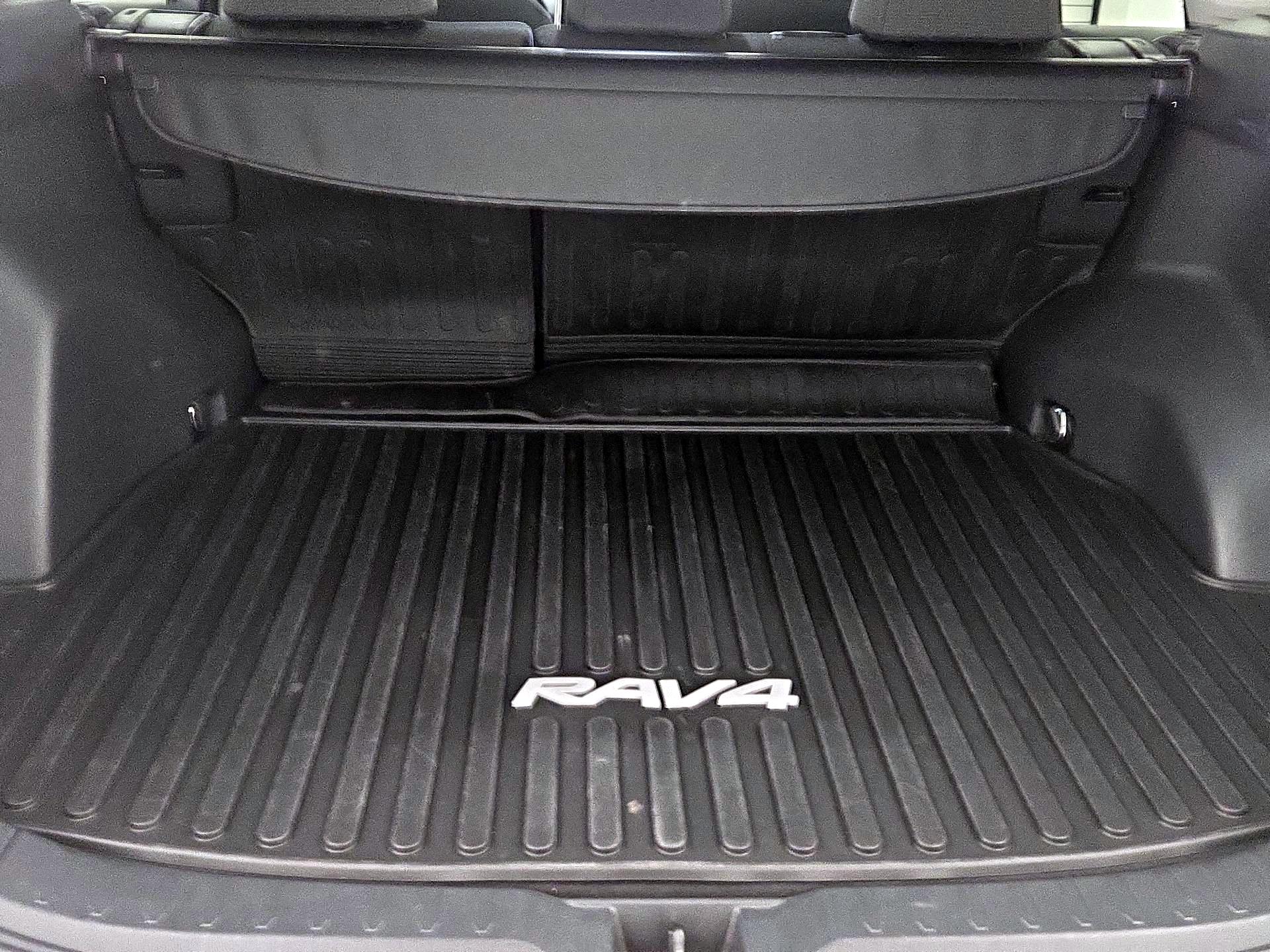 Thumbnail: 2023 Toyota RAV4 - 19