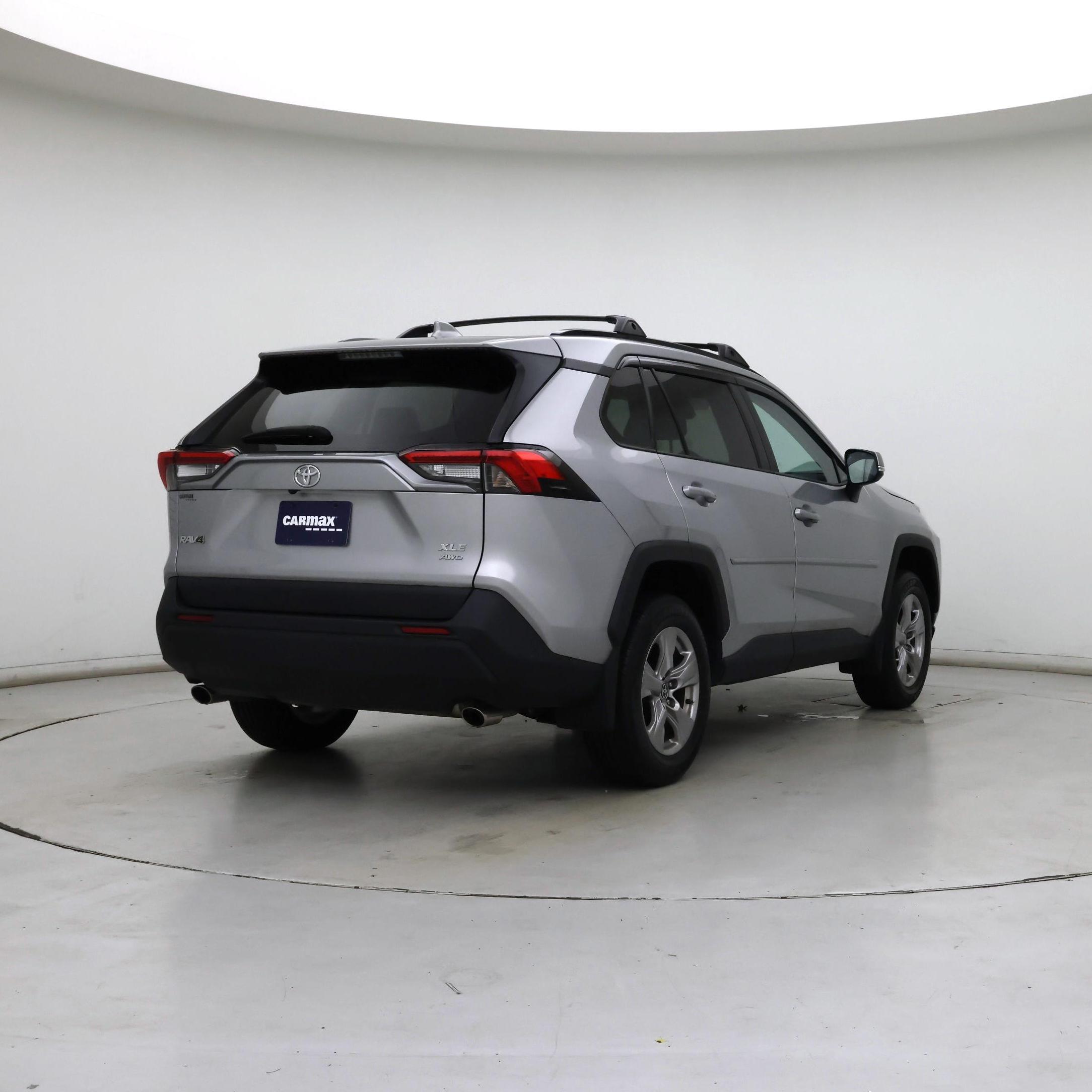 Thumbnail: 2023 Toyota RAV4 - 8