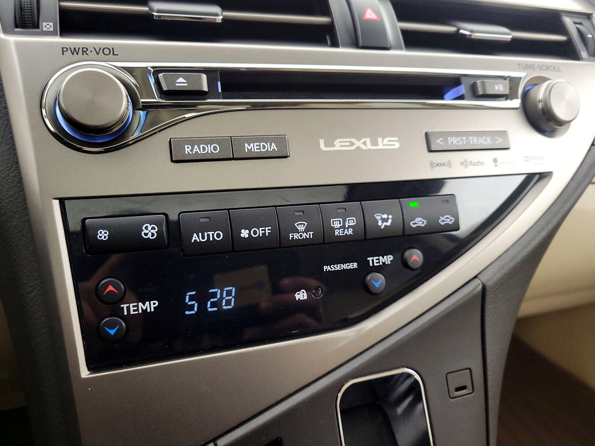 Thumbnail: 2015 Lexus RX - 17