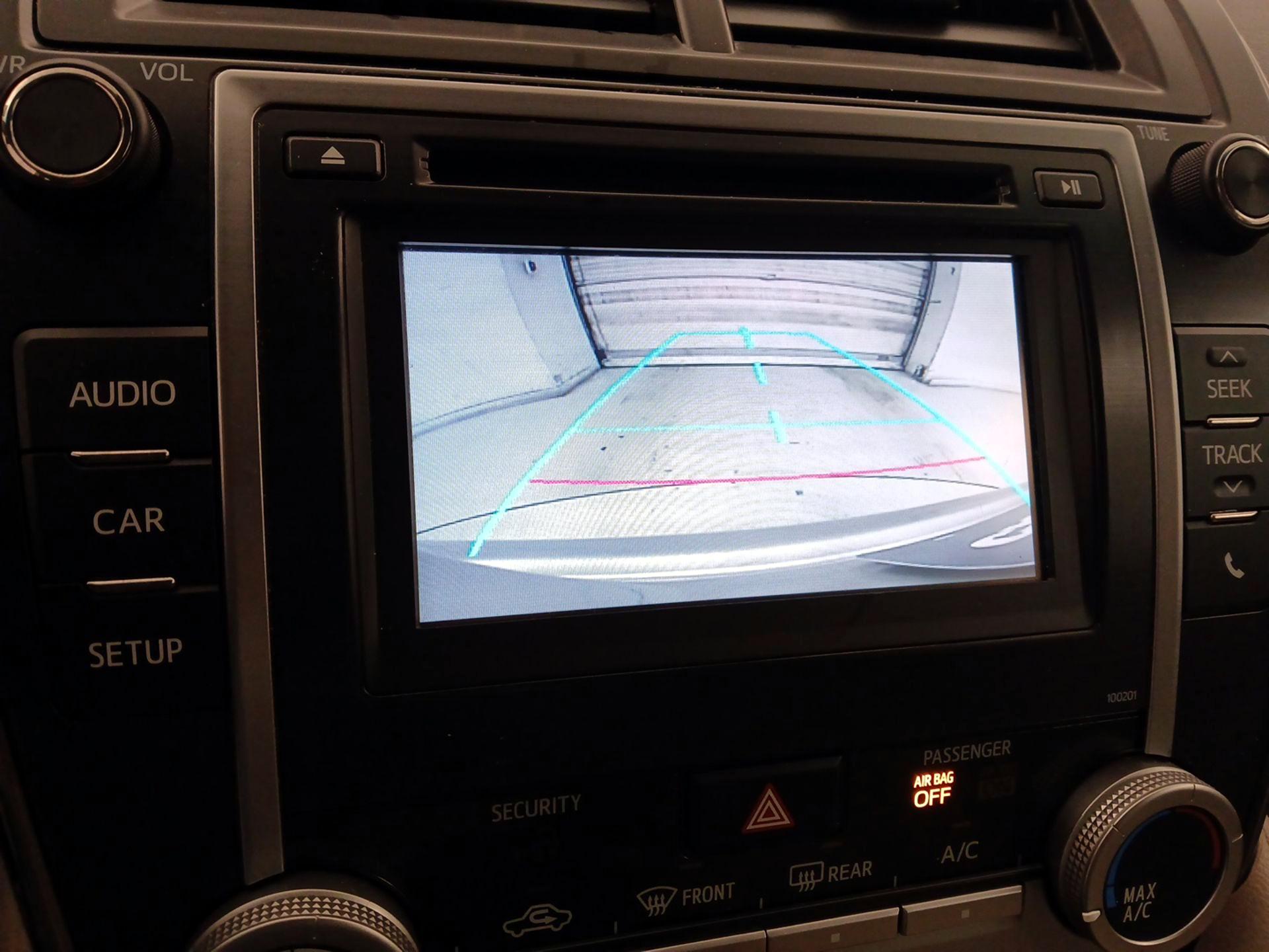 Thumbnail: 2014 Toyota Camry - 12