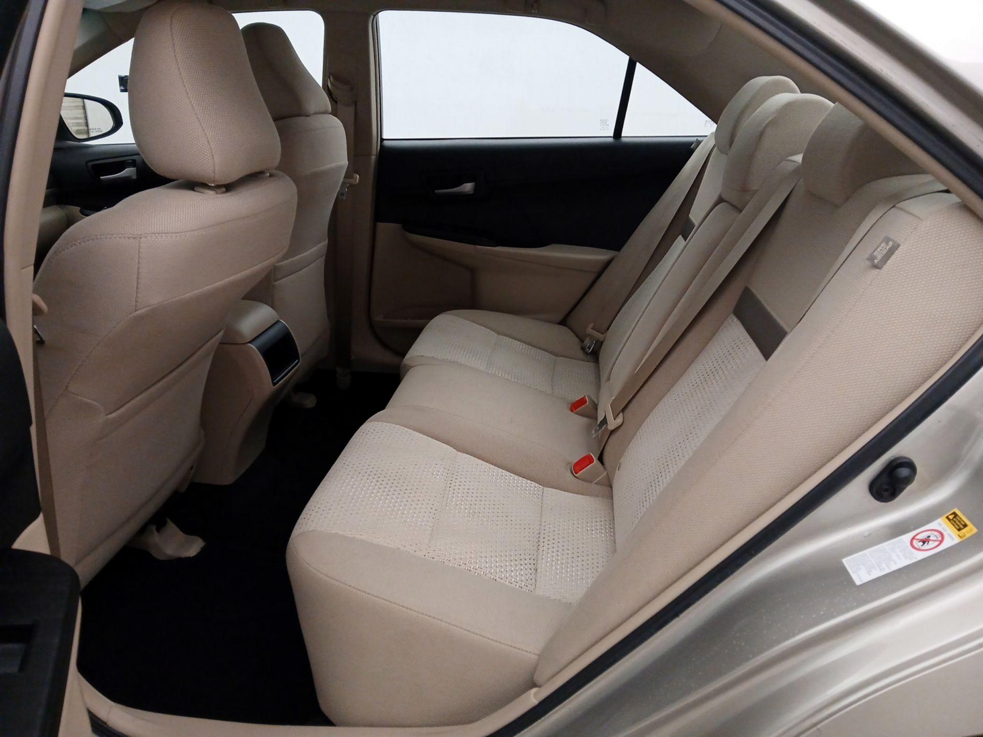 Thumbnail: 2014 Toyota Camry - 17