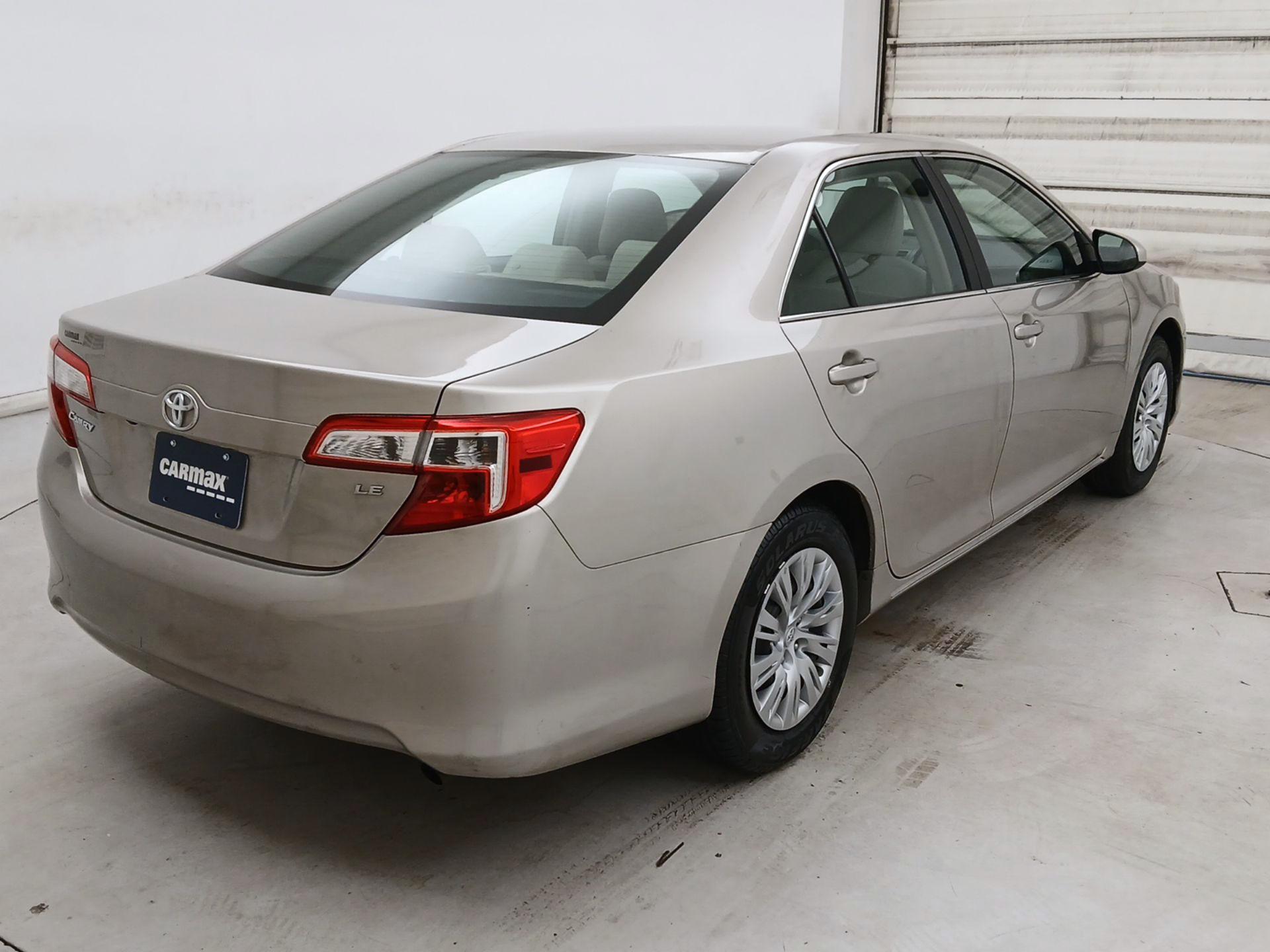Thumbnail: 2014 Toyota Camry - 5