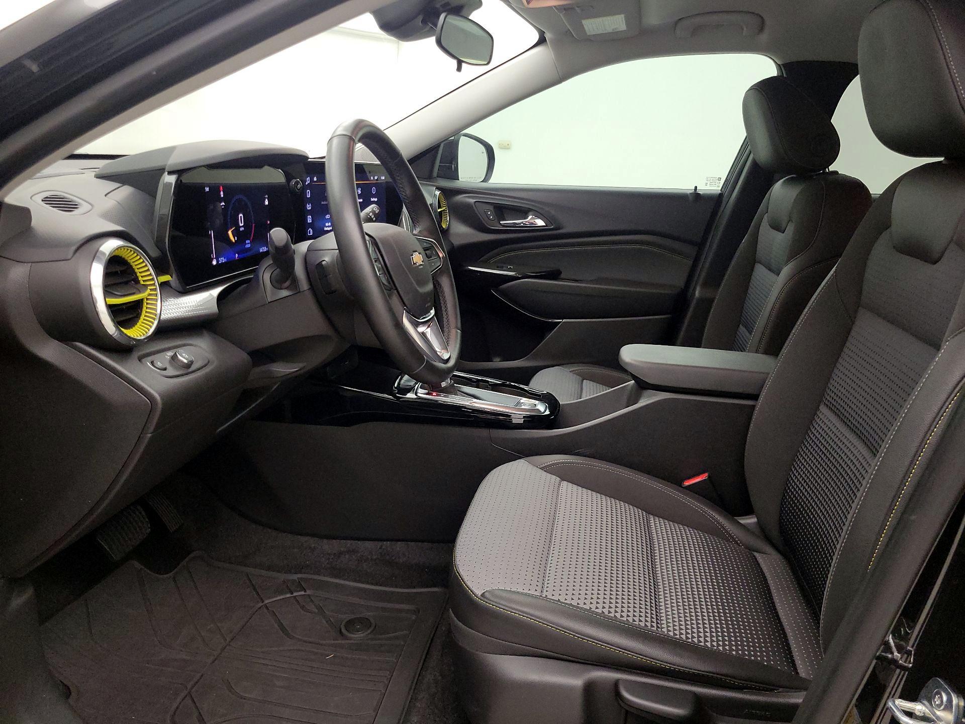Thumbnail: 2024 Chevrolet Trax - 11