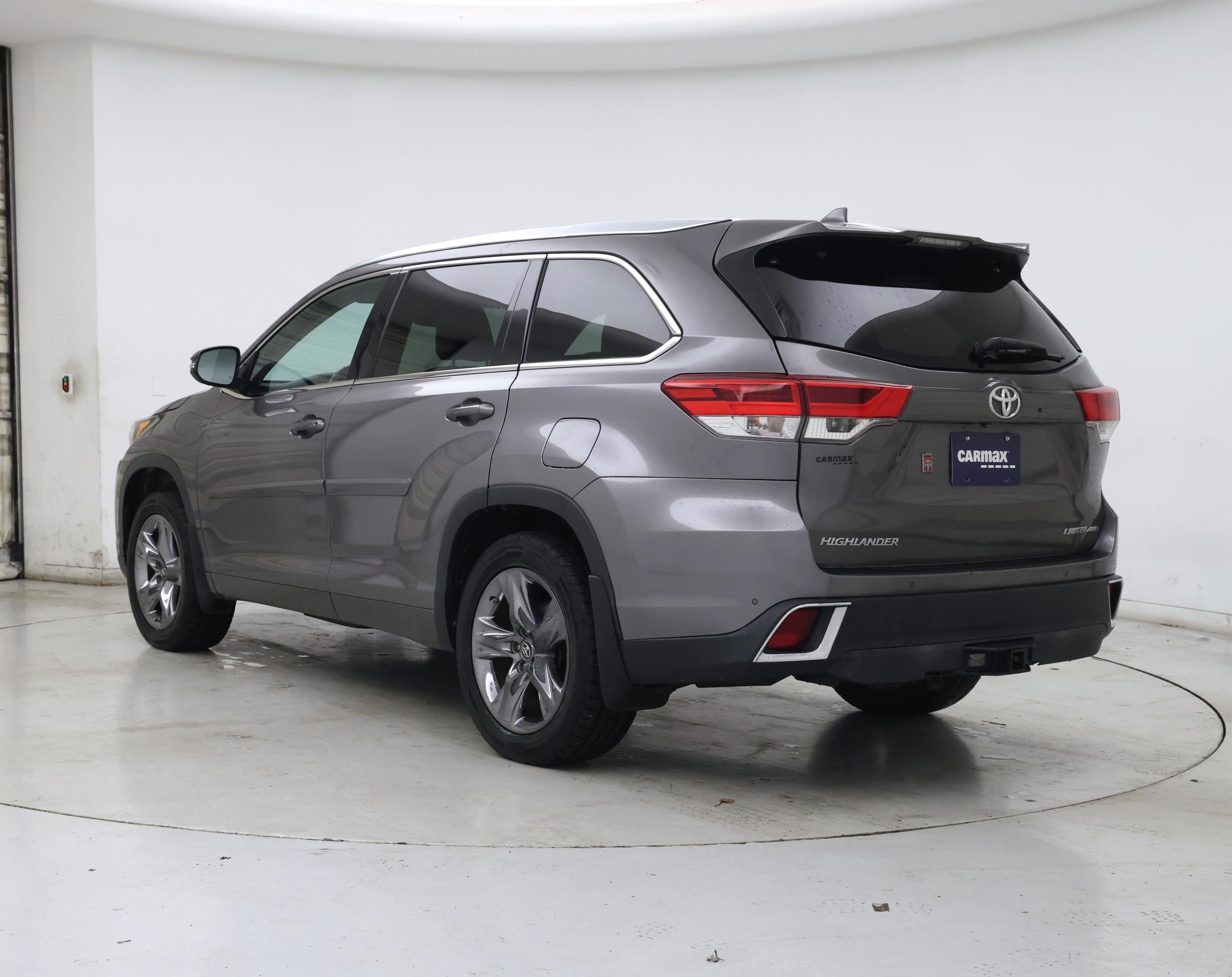 Thumbnail: 2017 Toyota Highlander - 2