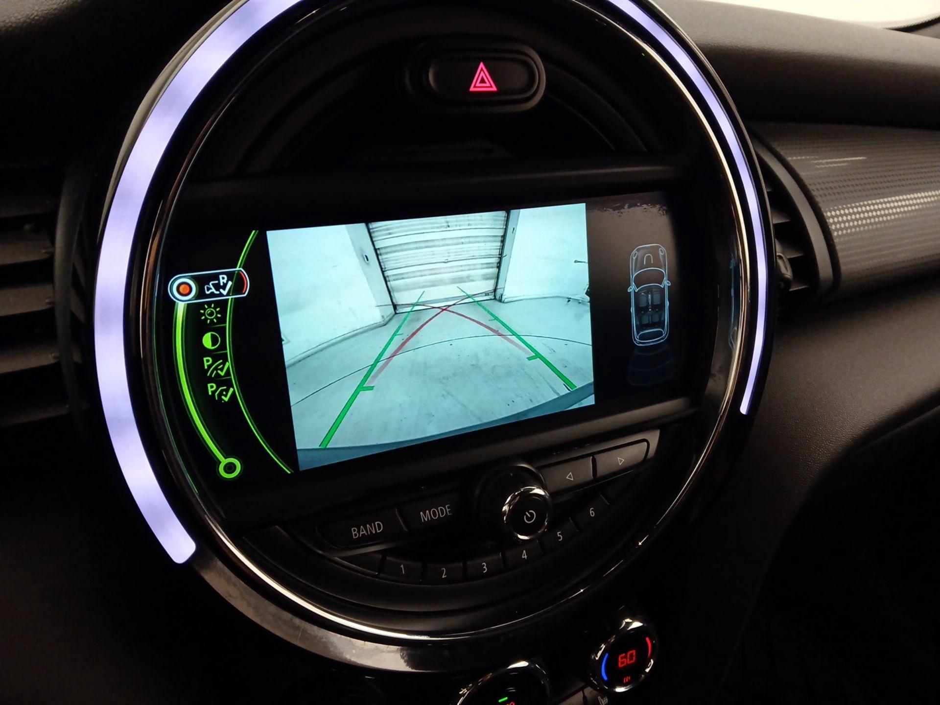 Thumbnail: 2017 MINI Cooper - 15